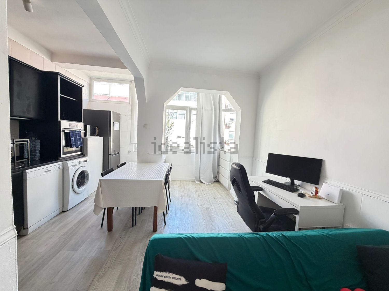 公寓 t1出售在Praceta Dom Carlos I s/n - 客厅