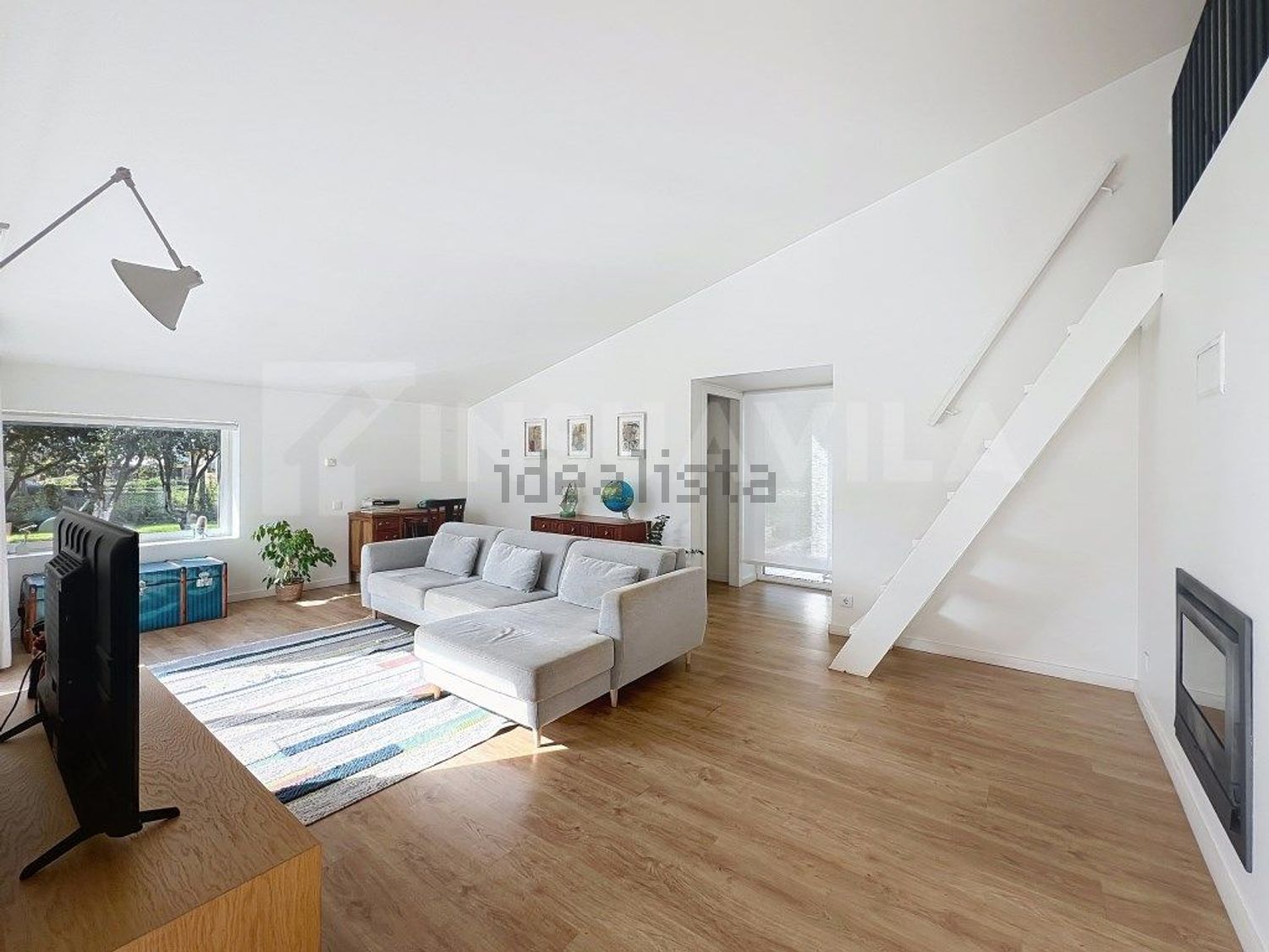 小楼房或独栋别墅出售在Rua de Esteiró - 客厅