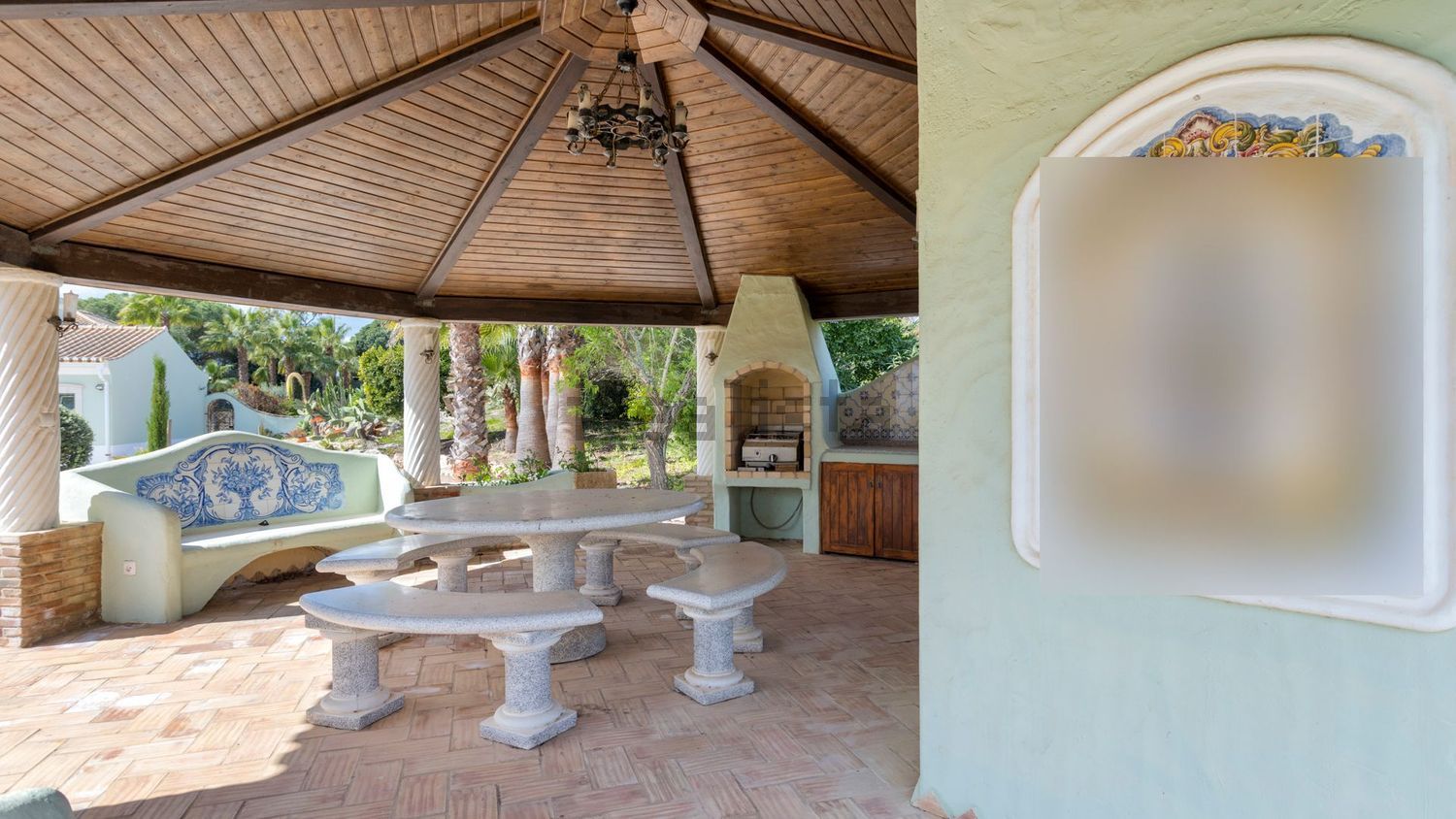 小楼房或独栋别墅出售在 Caramujeira - 照片