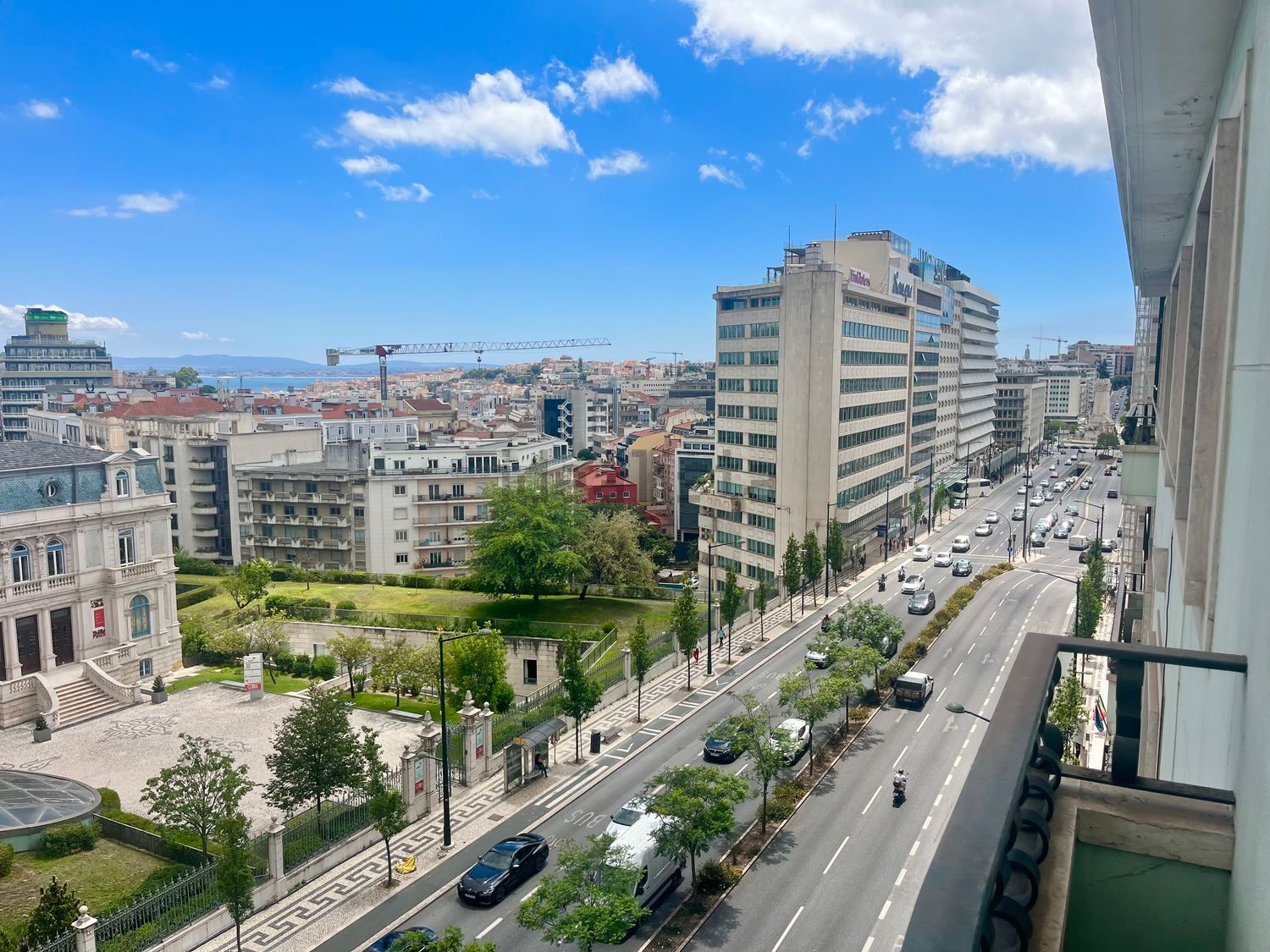 出租顶层公寓在Avenida Fontes Pereira de Melo - 视线