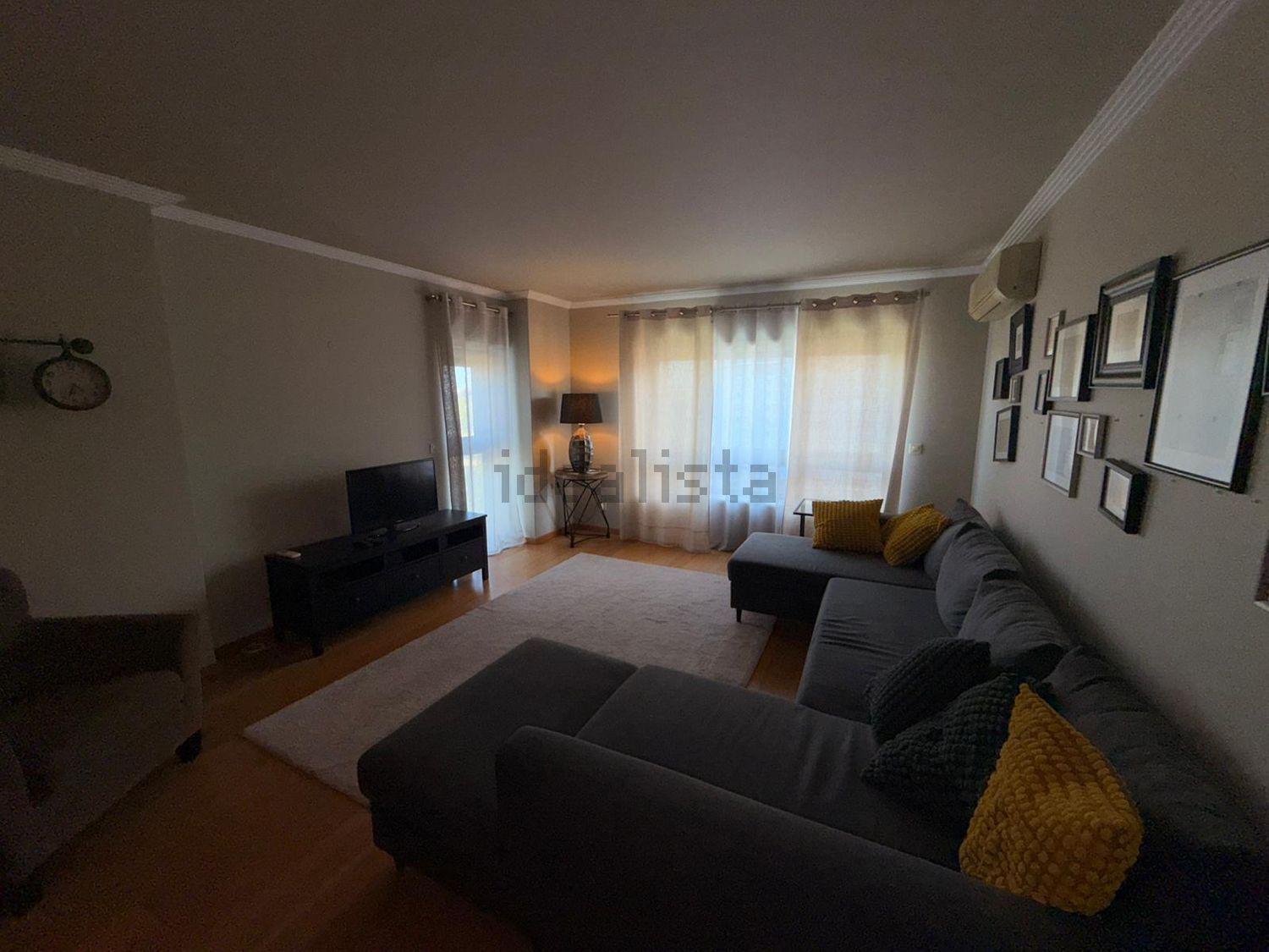 出租公寓 t2在Rua Tomás da Fonseca, 44 - 客厅