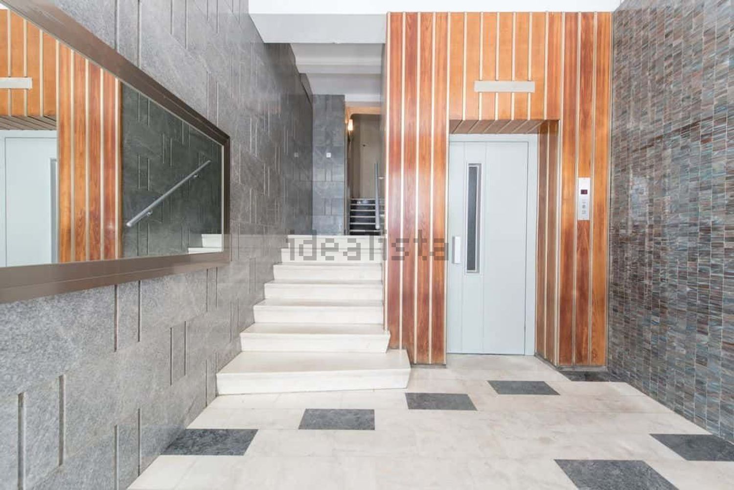 出租房间在Avenida Visconde de Valmor, 20 - 详情