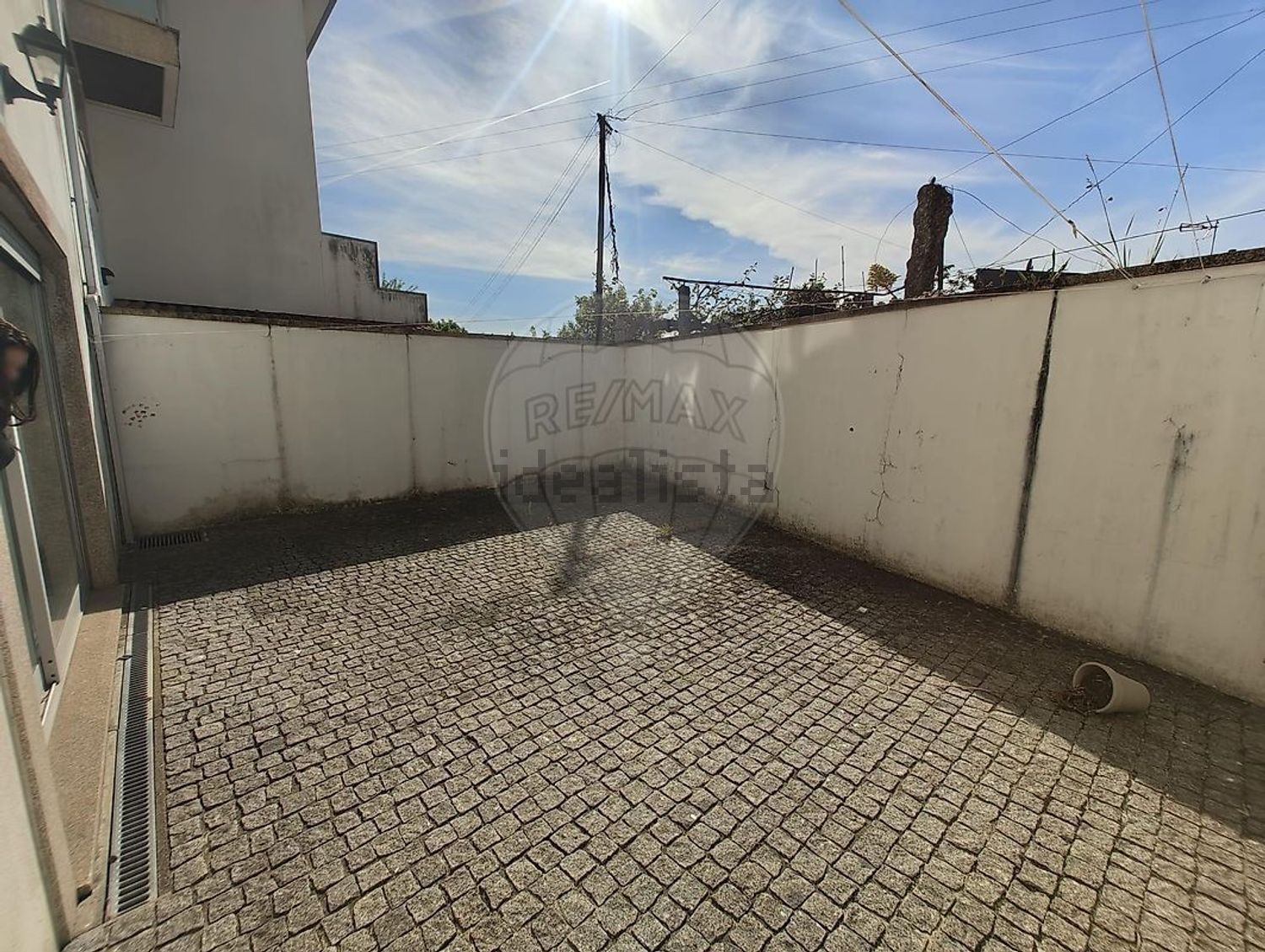 出租小楼房或独栋别墅在Avenida de Santo António - 阳台