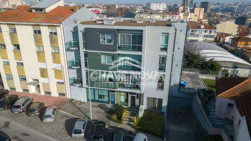 公寓 t2出售在Rua Gonçalves da Silva