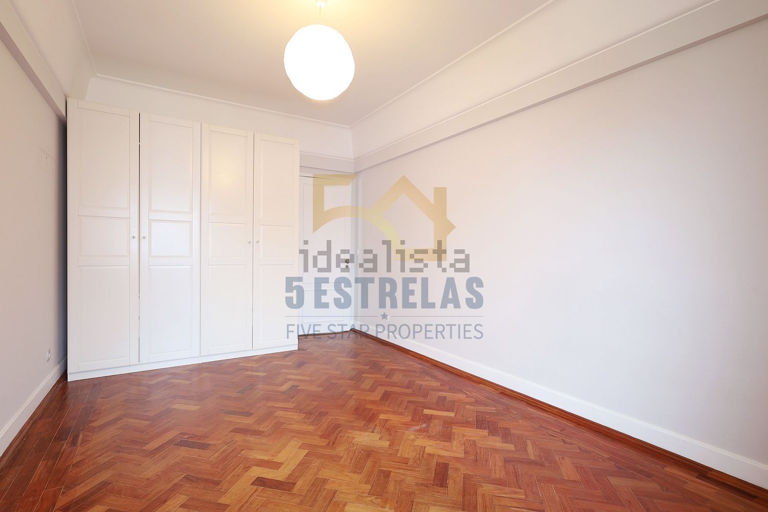 出租公寓 t5在Avenida Elias Garcia - 卧室