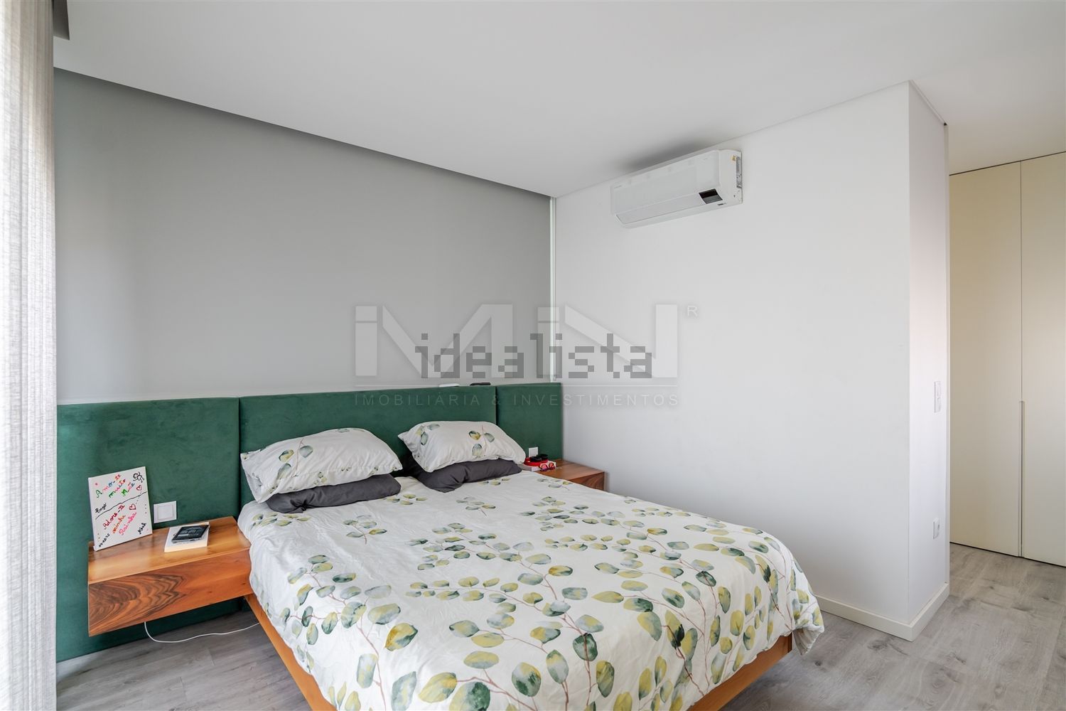 小楼房或独栋别墅出售在Rua Luis de Camões, 1121 - 卧室