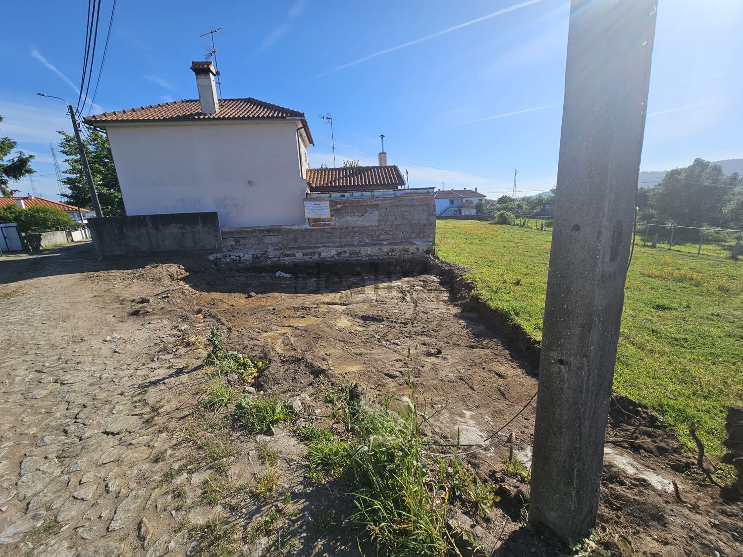 小楼房或独栋别墅出售在 Santa Marta de Portuzelo - 照片