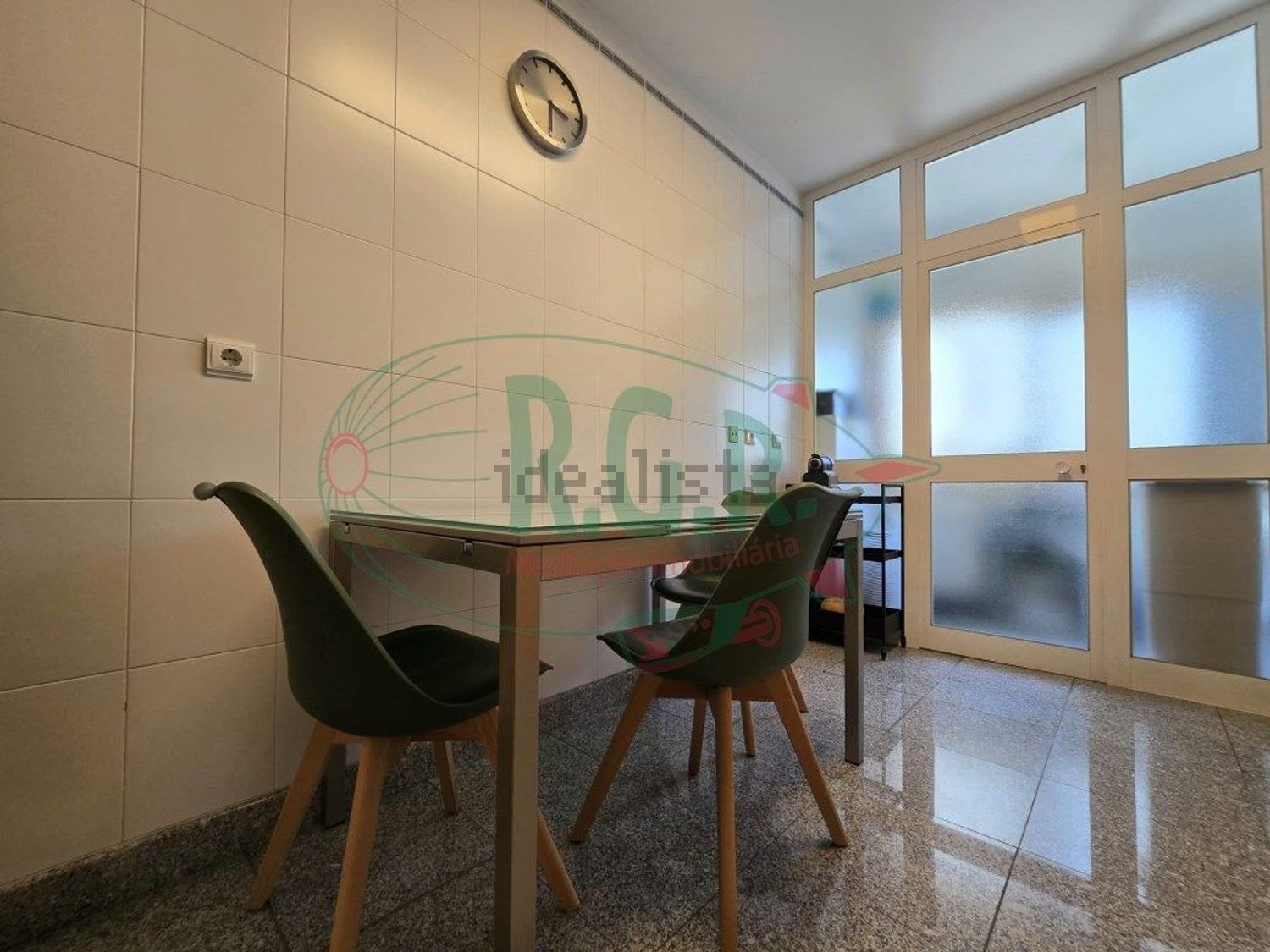 公寓 t2出售在 Centro de Gondomar - 客厅