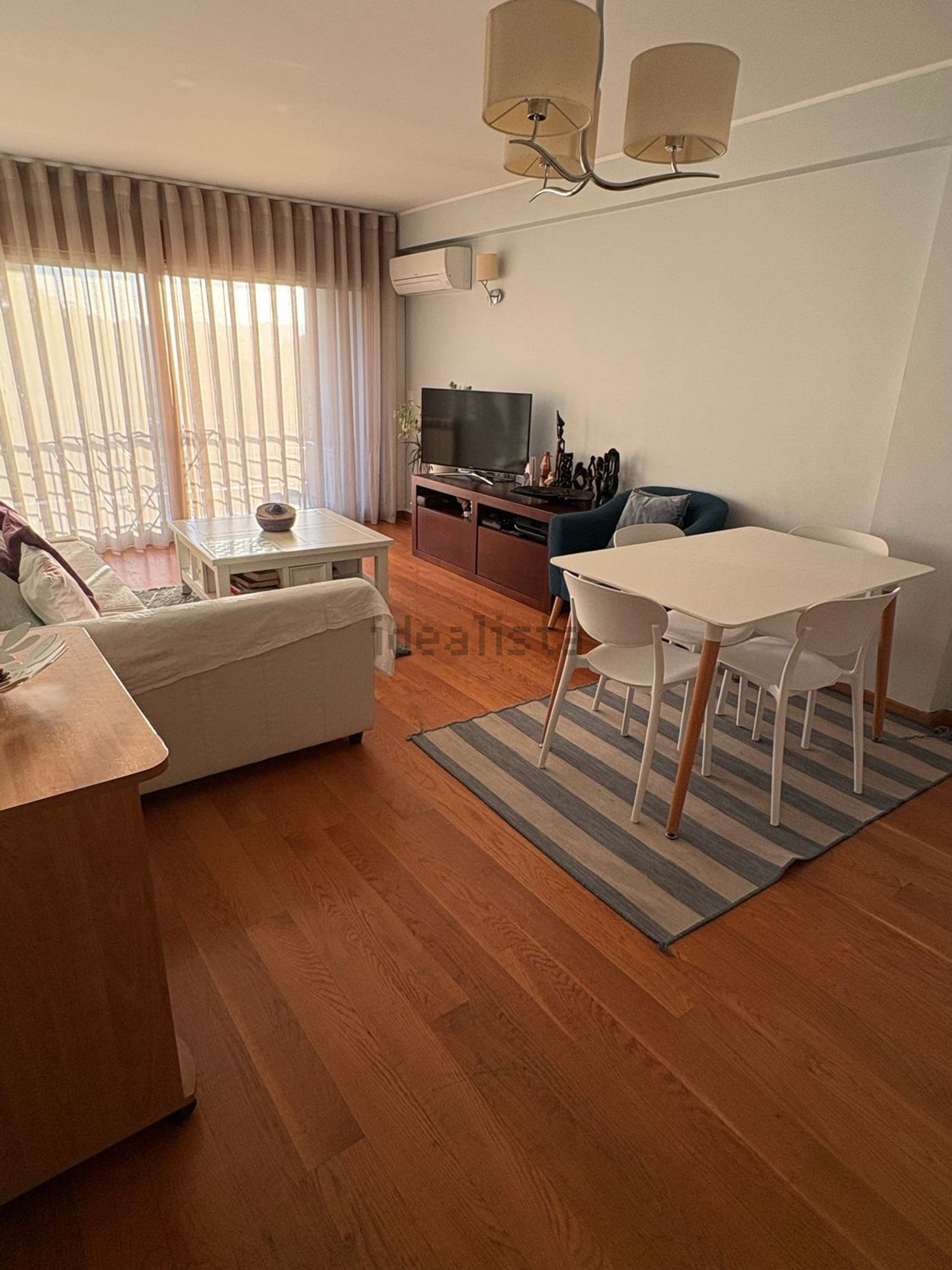出租房间在Rua Vila Verde, 31 - 客厅