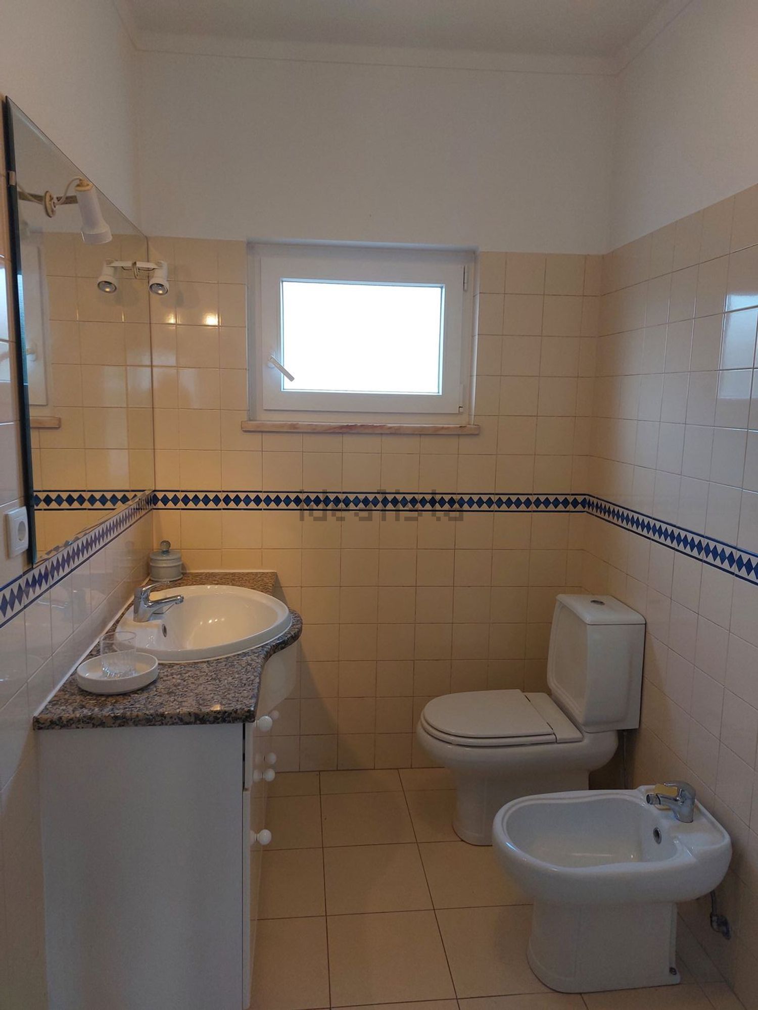 出租房间在Rua Campaínhas, 28 - 卫生间