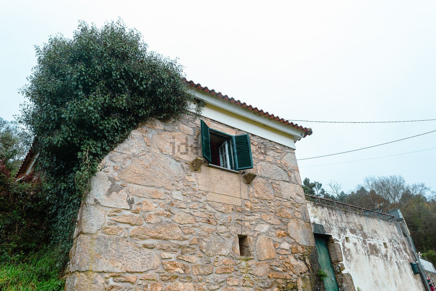 小楼房或独栋别墅出售在Estrada do Paço - 外立面