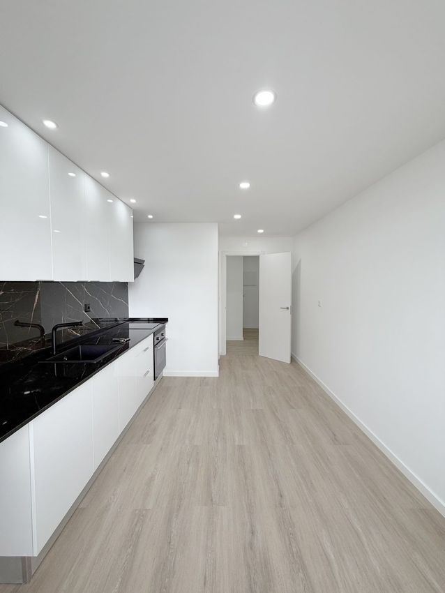 公寓 t3出售在Avenida Dom Dinis, 100