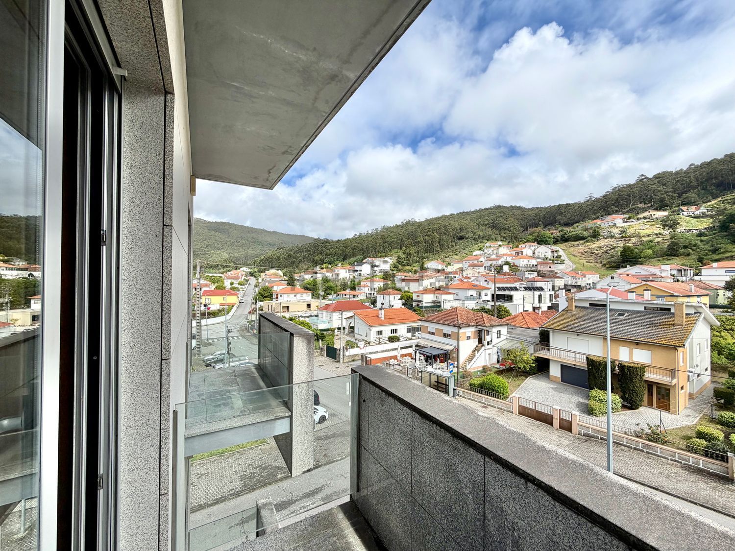 公寓 t2出售在Rua da Cova s/n - 阳台