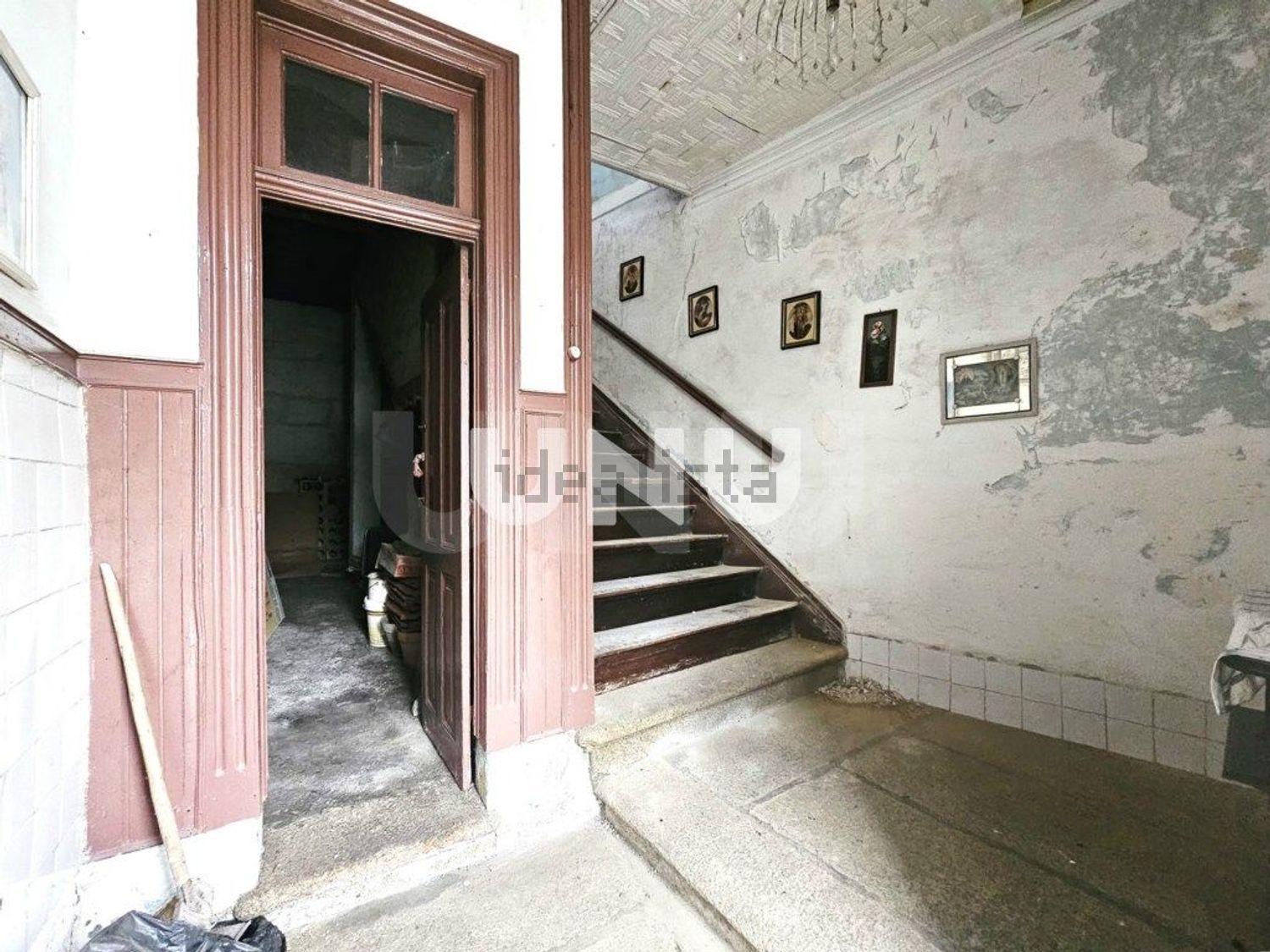 小楼房或独栋别墅出售在 Zona Histórica - 前厅