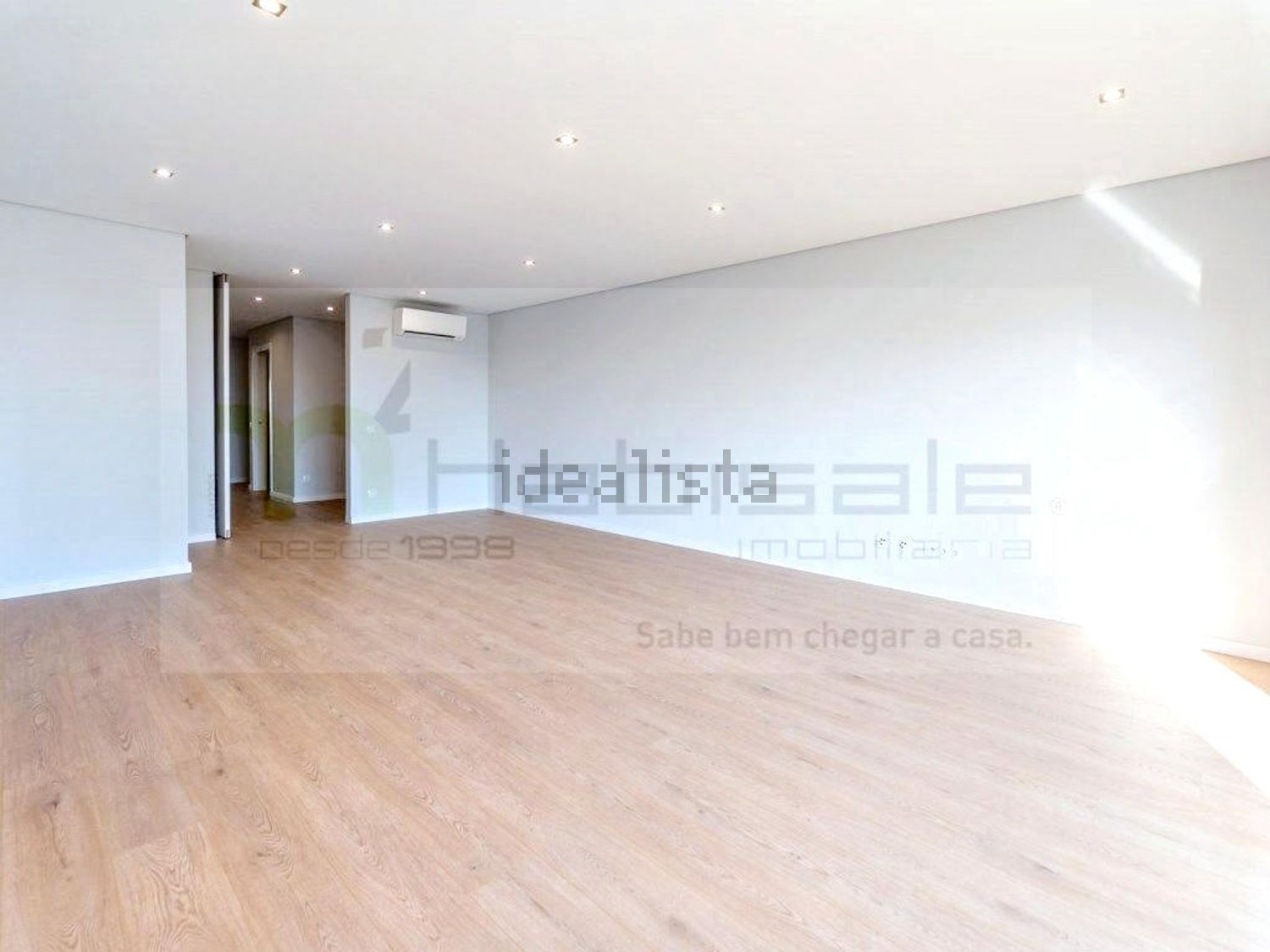 公寓 t3出售在Rua Doutor João Baptista Jacquet, 560 - 客厅