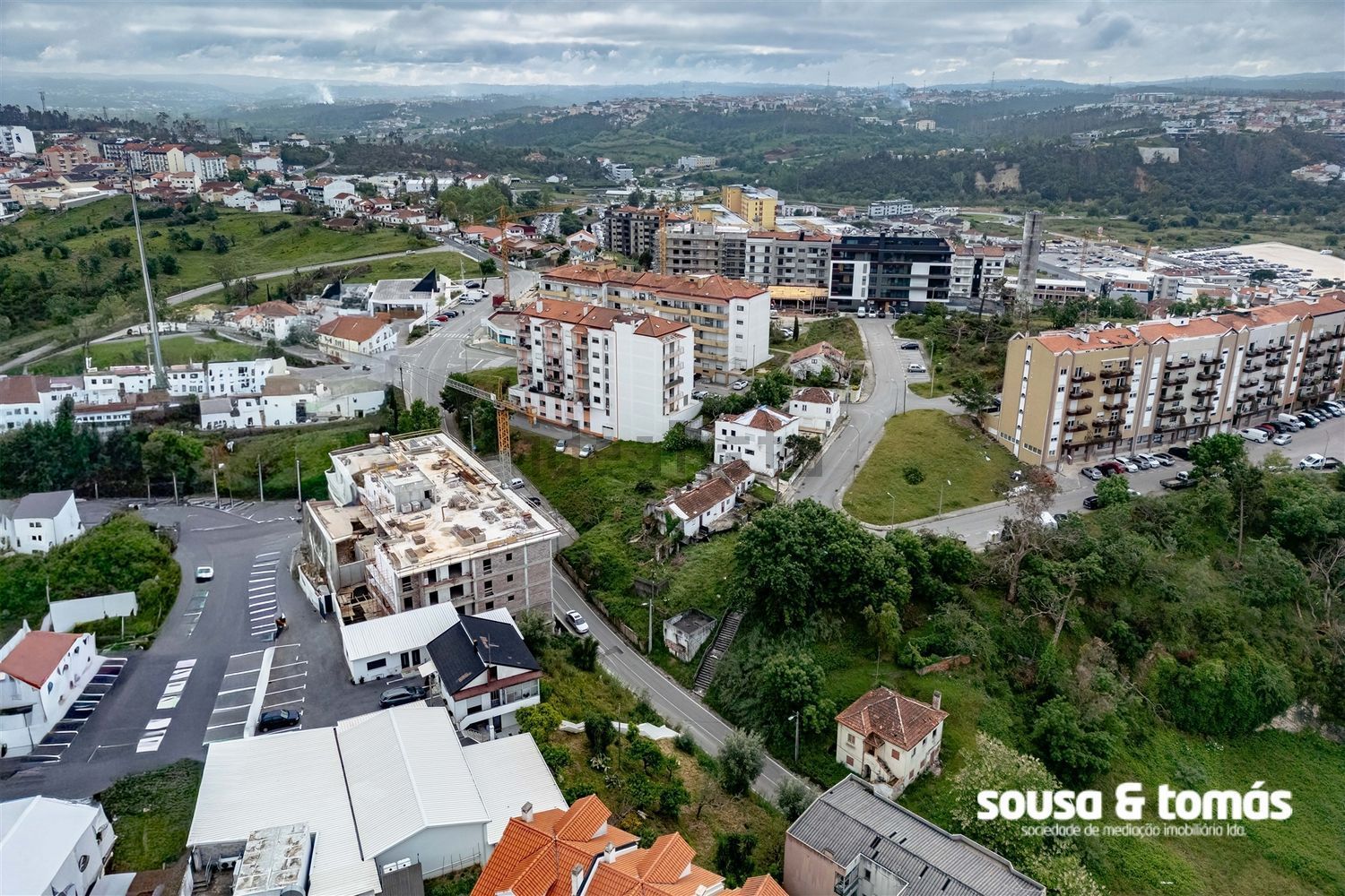 小楼房或独栋别墅出售在 Bairro dos Anjos - Vale da Cabrita - 视线
