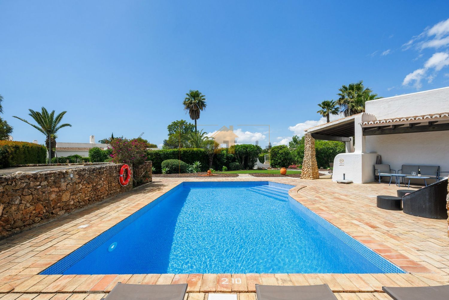 双拼别墅出售在 Mato Serrão - Vale da Lapa - Vale Currais - 游泳池