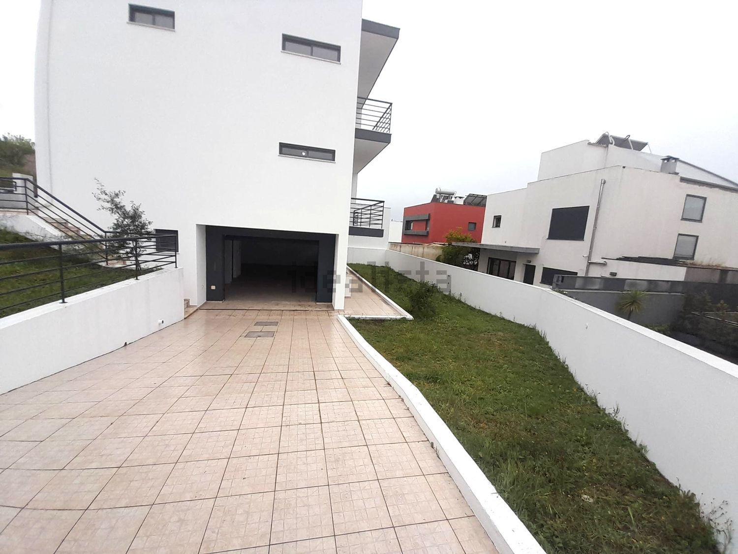 小楼房或独栋别墅出售在 Centro do Feijó - 游泳池