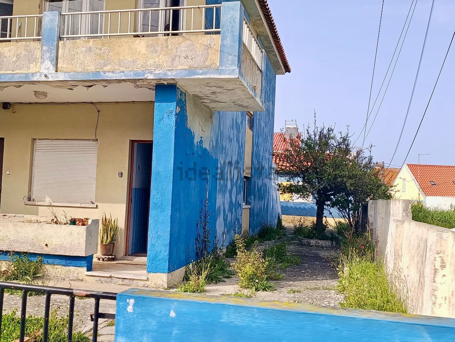 小楼房或独栋别墅出售在 Peniche - 外立面