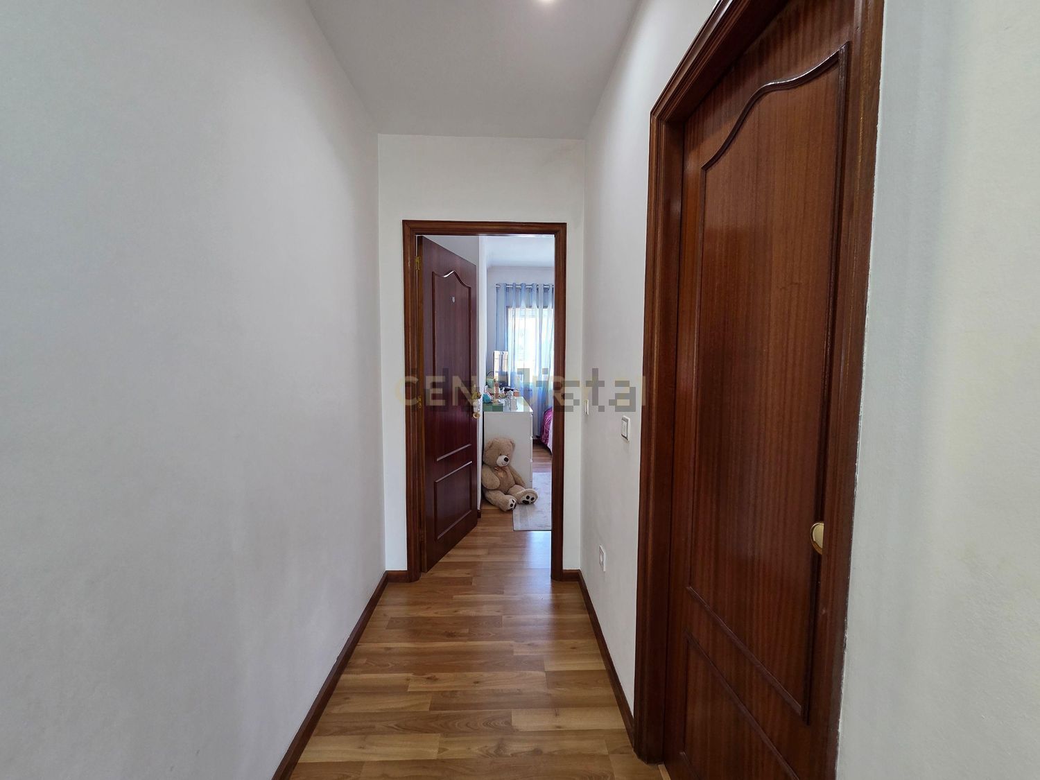 小楼房出售在Rua Centro Republicano Pádua Correia, 312 - 过道