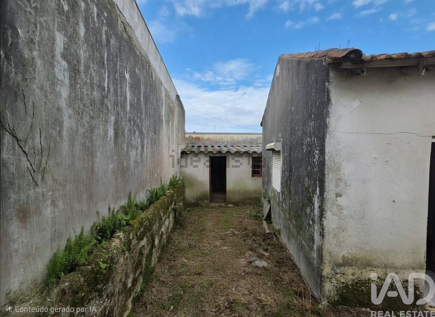 小楼房或别墅出售在 Anta - 周边