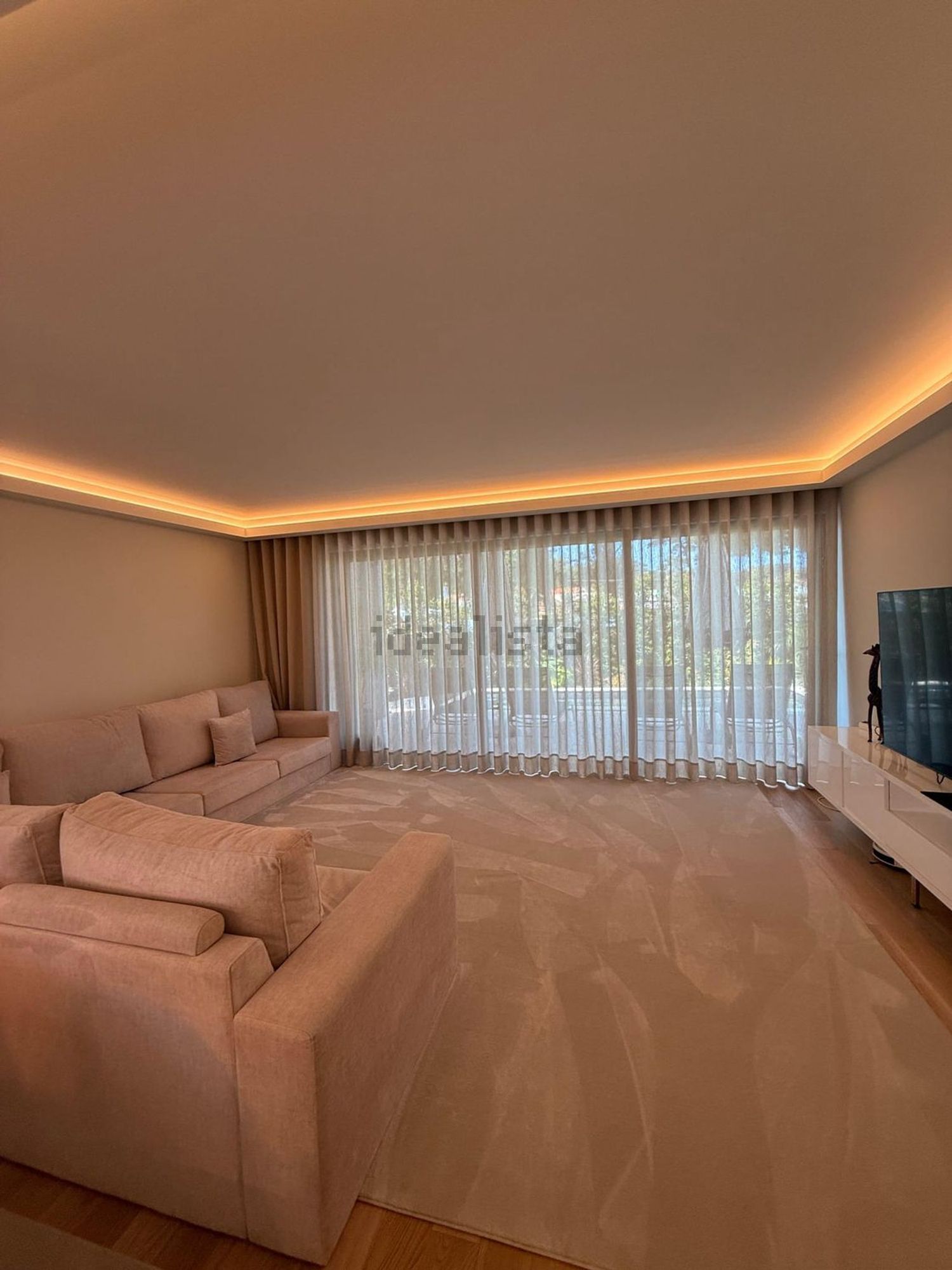 小楼房或独栋别墅出售在Rua da Areia, 190 - 客厅