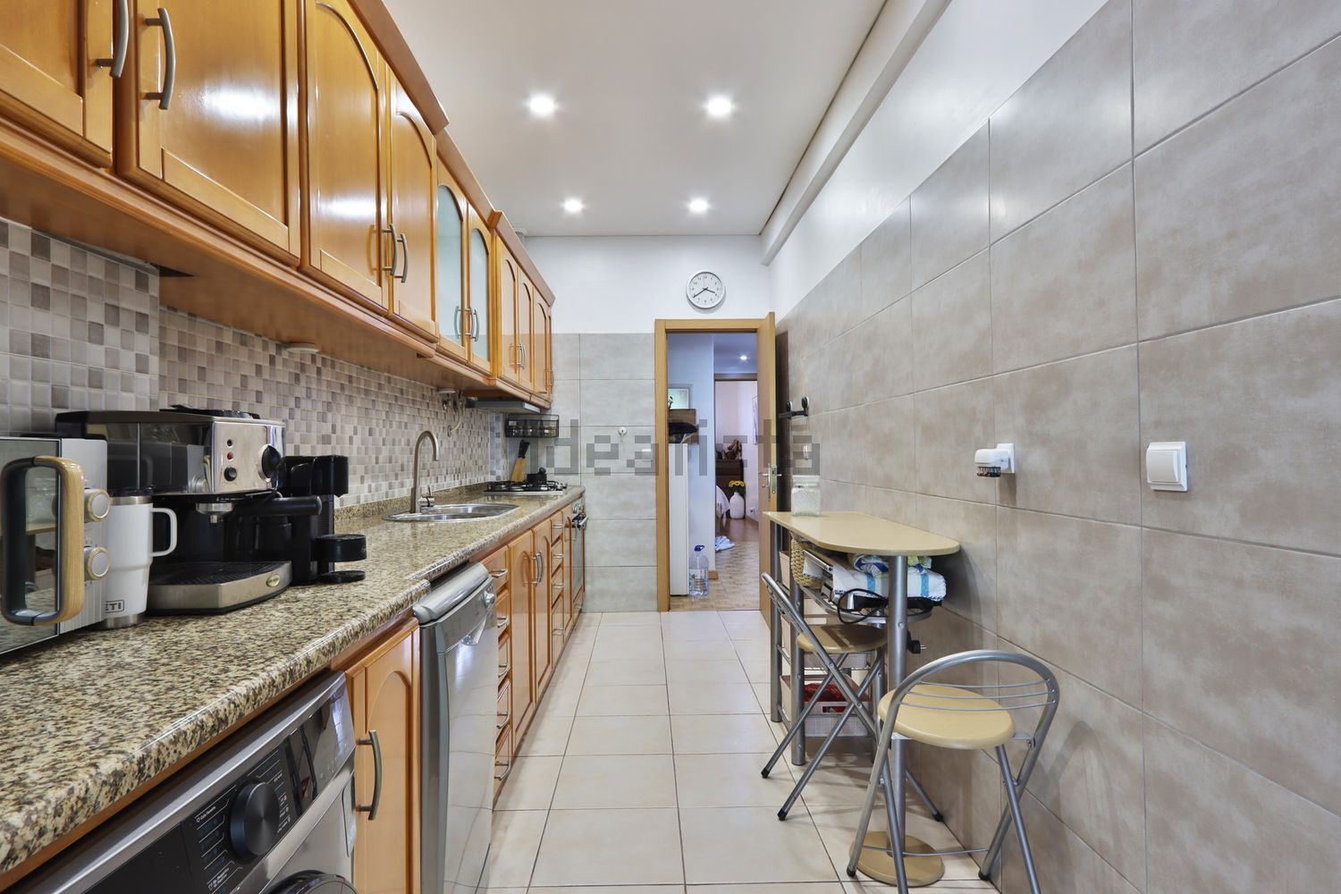 公寓 t2出售在Rua Aura Abranches, 25 - 厨房