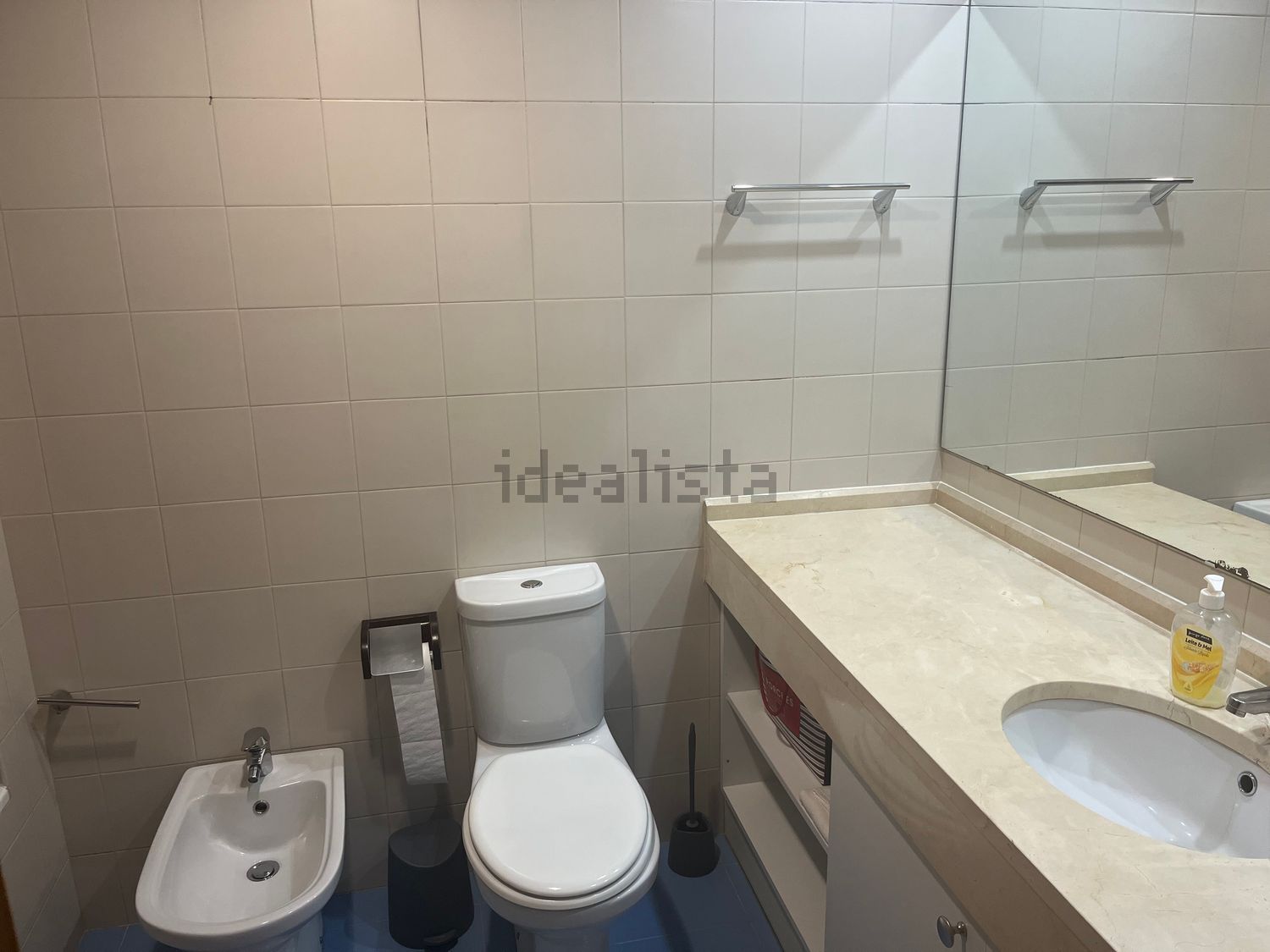 出租公寓 t1在Rua Cesário Verde, 59 - 卫生间