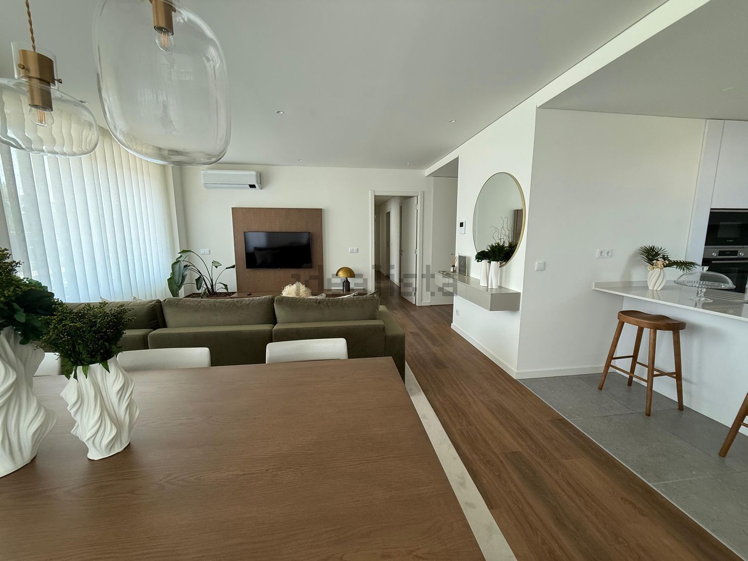 公寓 t2出售在Rua Doutor Albino Aroso - 客厅