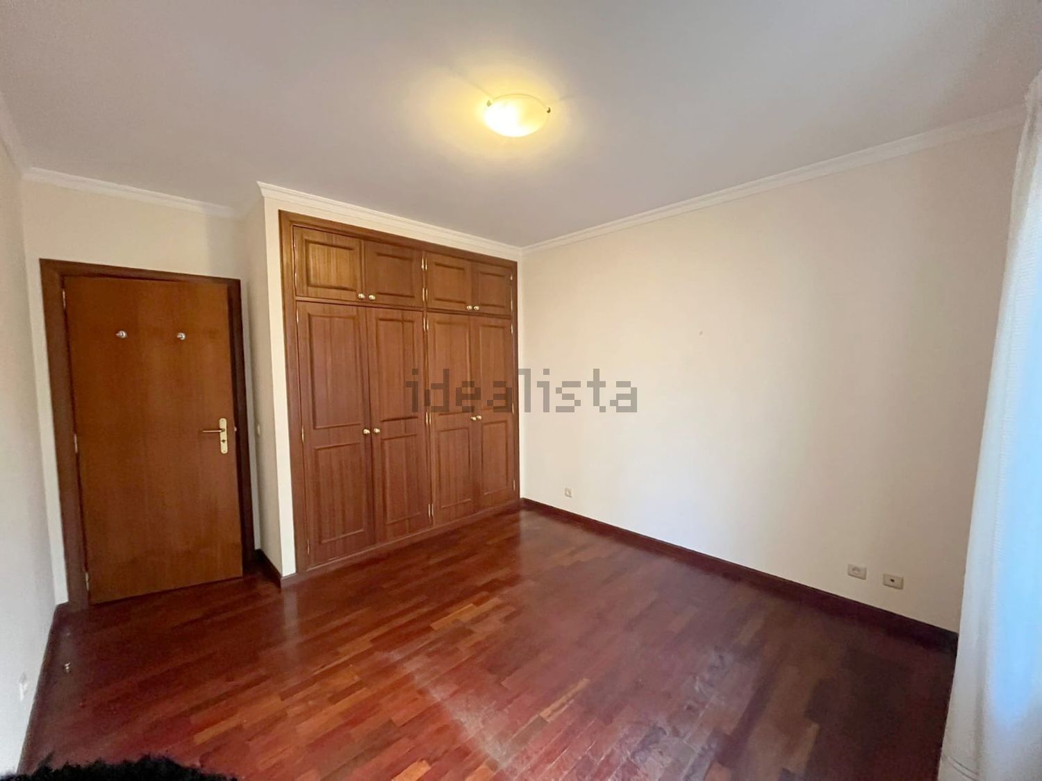 公寓 t1出售在Rua da Casa Branca, 70 - 卧室