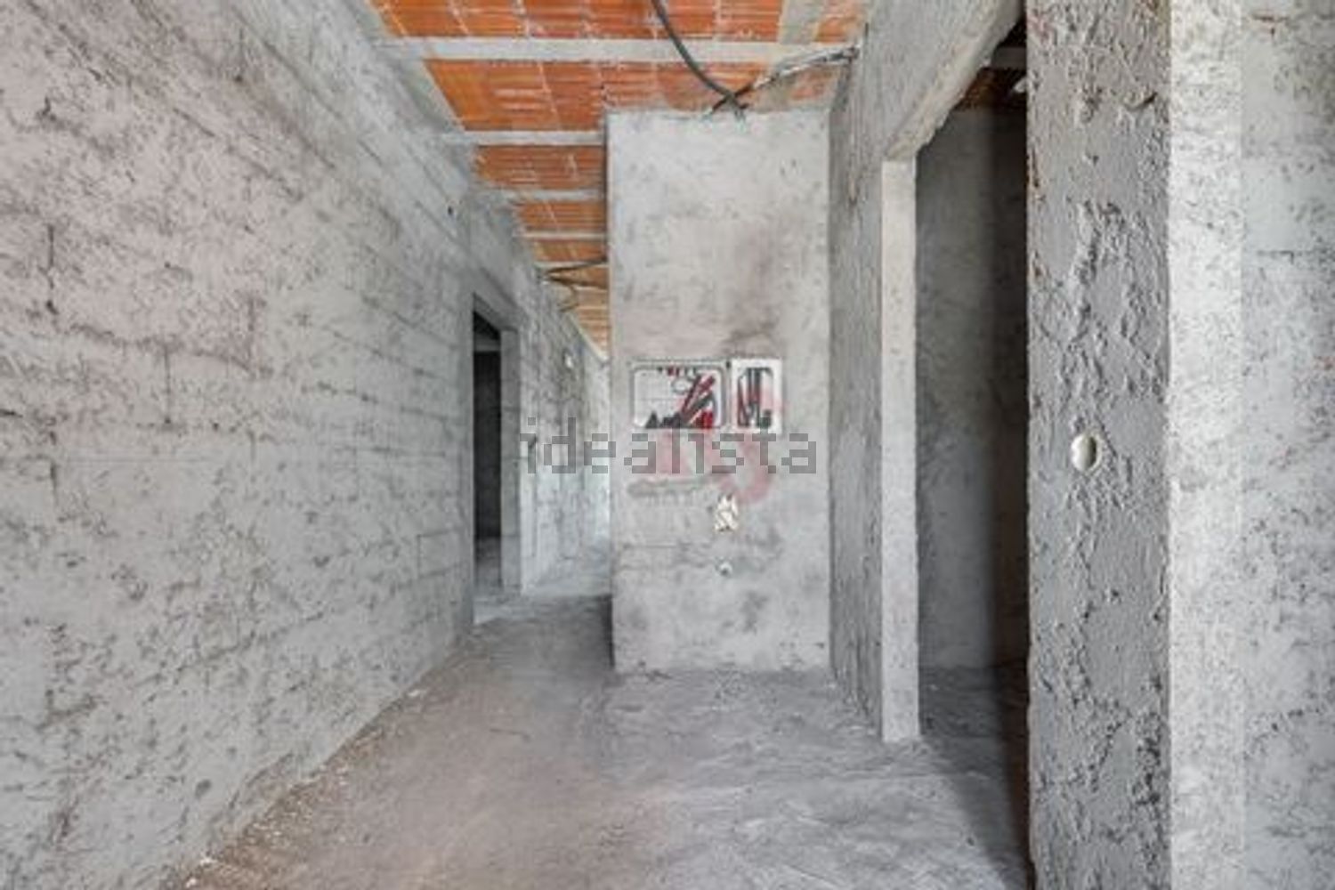 小楼房或独栋别墅出售在 Vila Nova do Campo - 过道