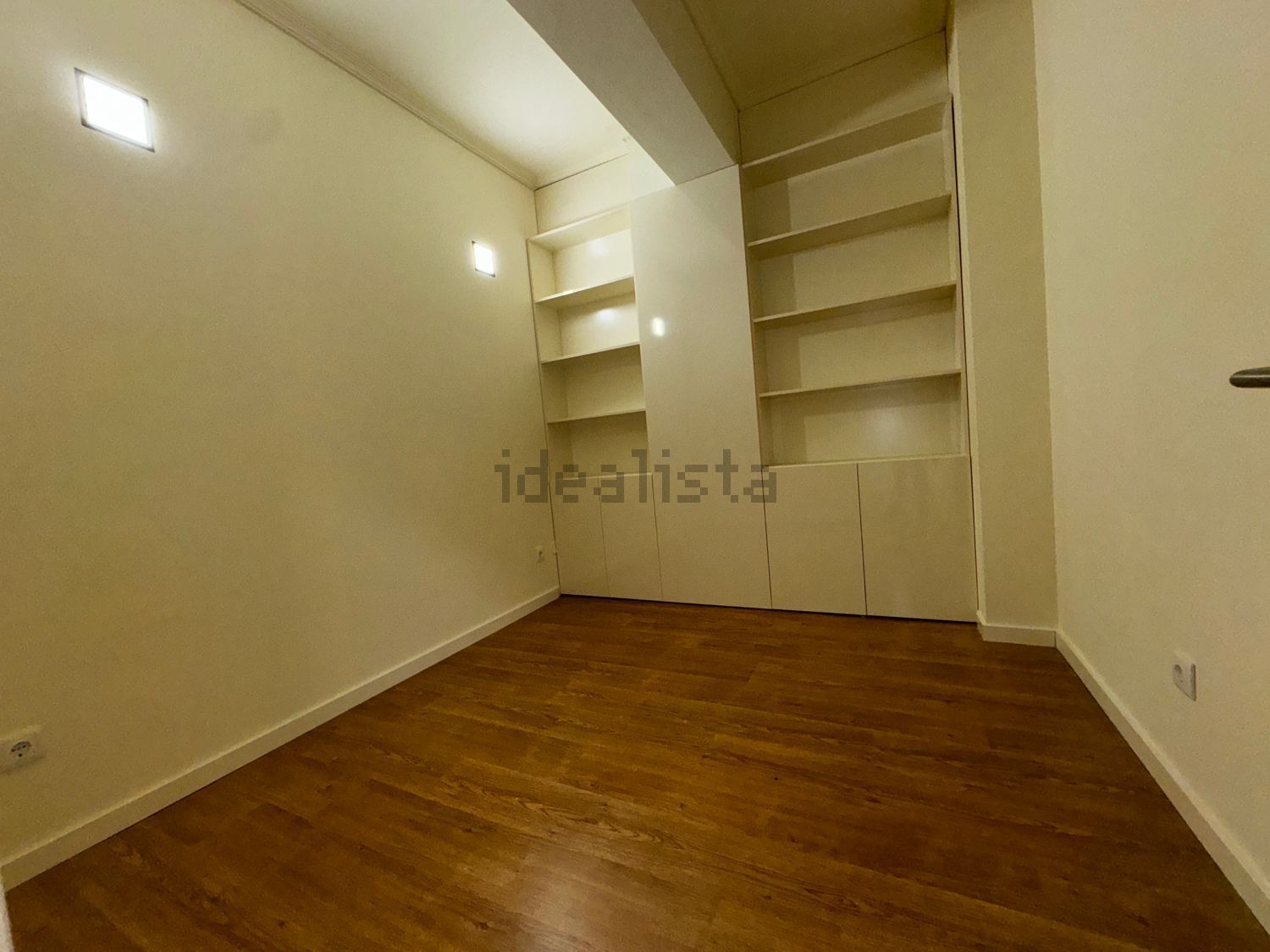 公寓 t4出售在Rua Doutor Mário Sacramento, 90 - 居住