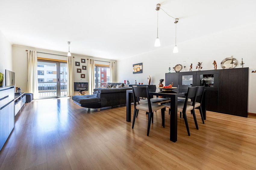 公寓 t3出售在Rua Augusto Fraga, 4