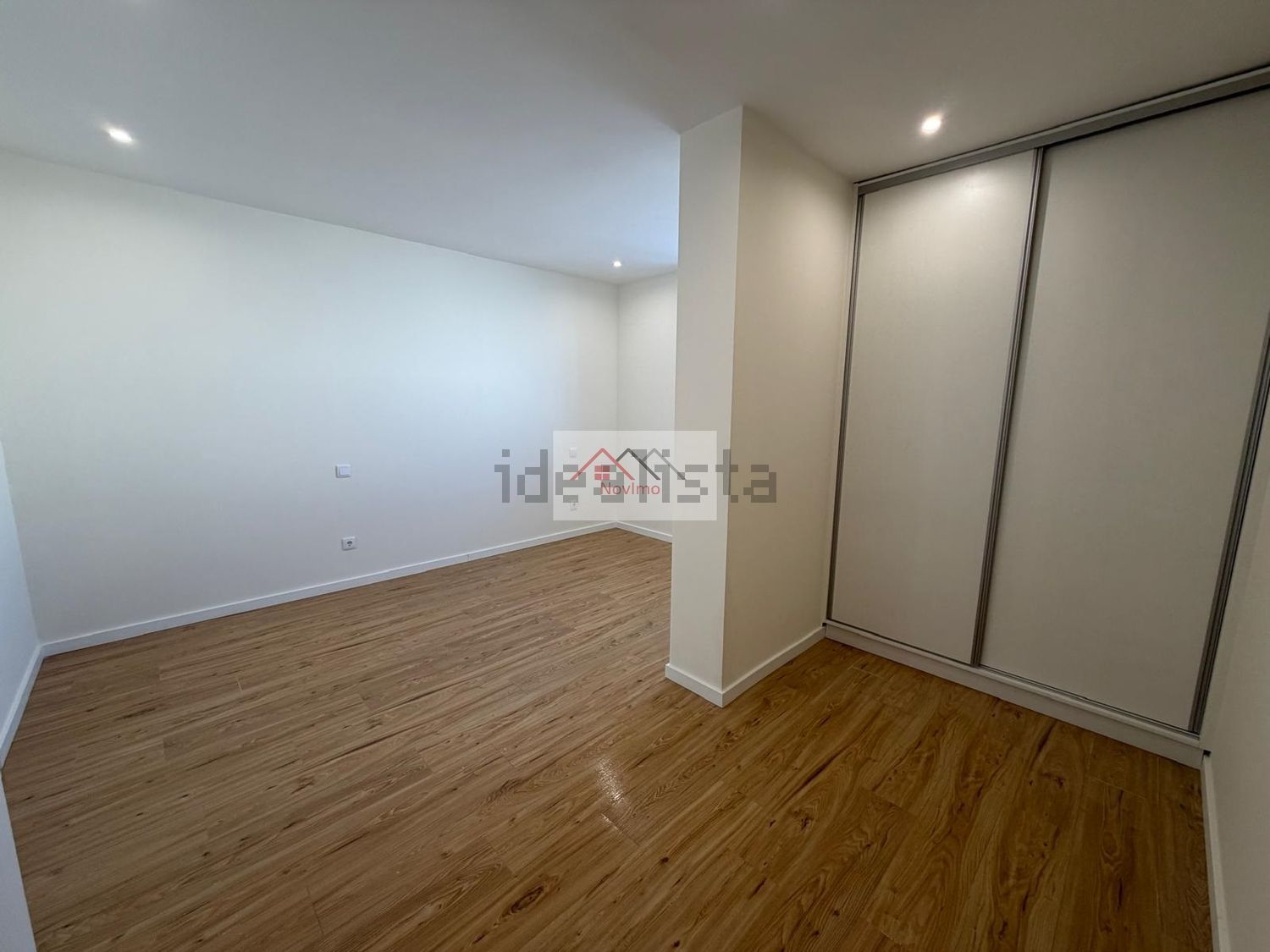 公寓 t3出售在 Vila Nova da Telha - 卧室