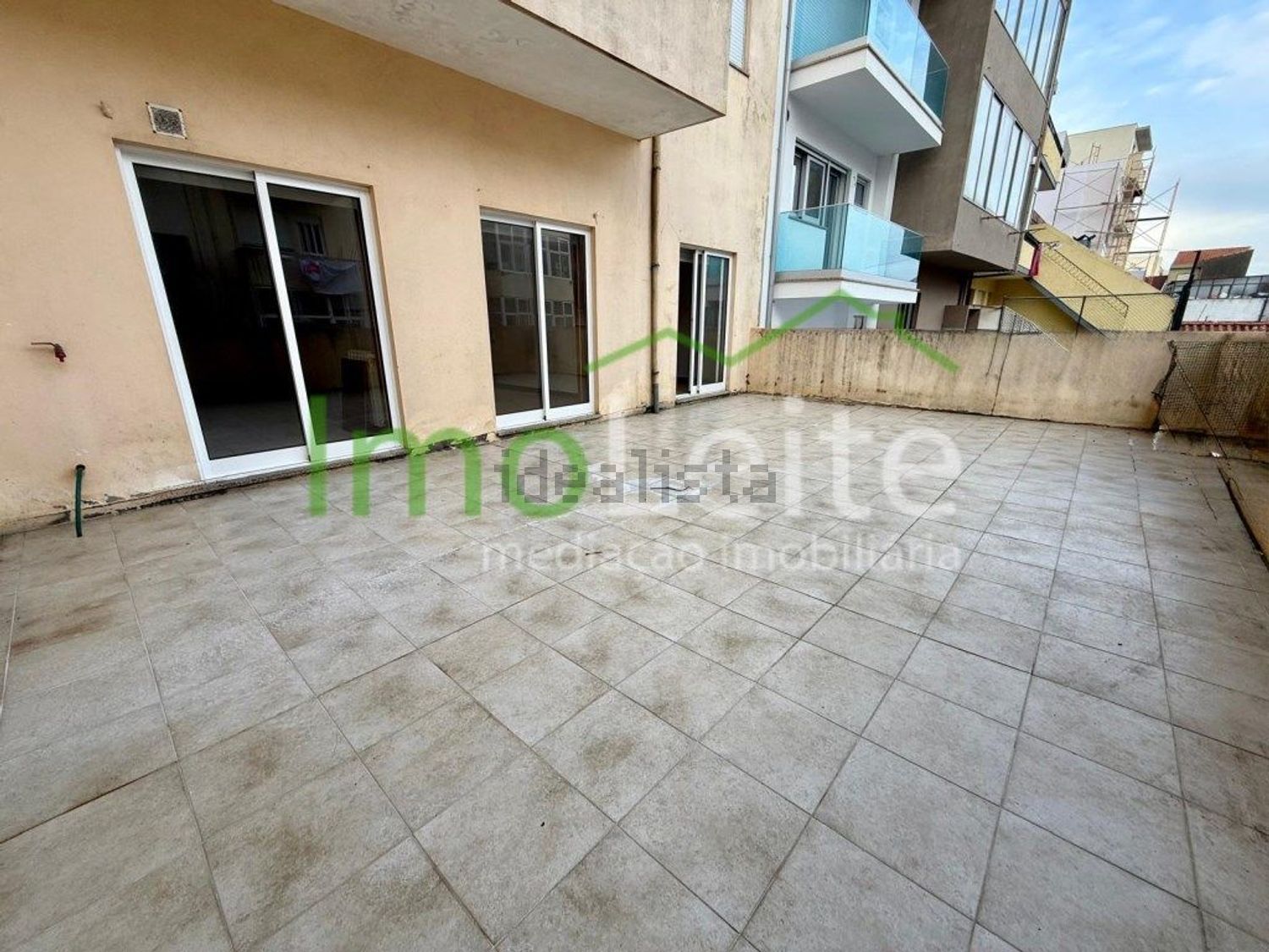 公寓 t2出售在Avenida Infante Dom Henrique - 阳台