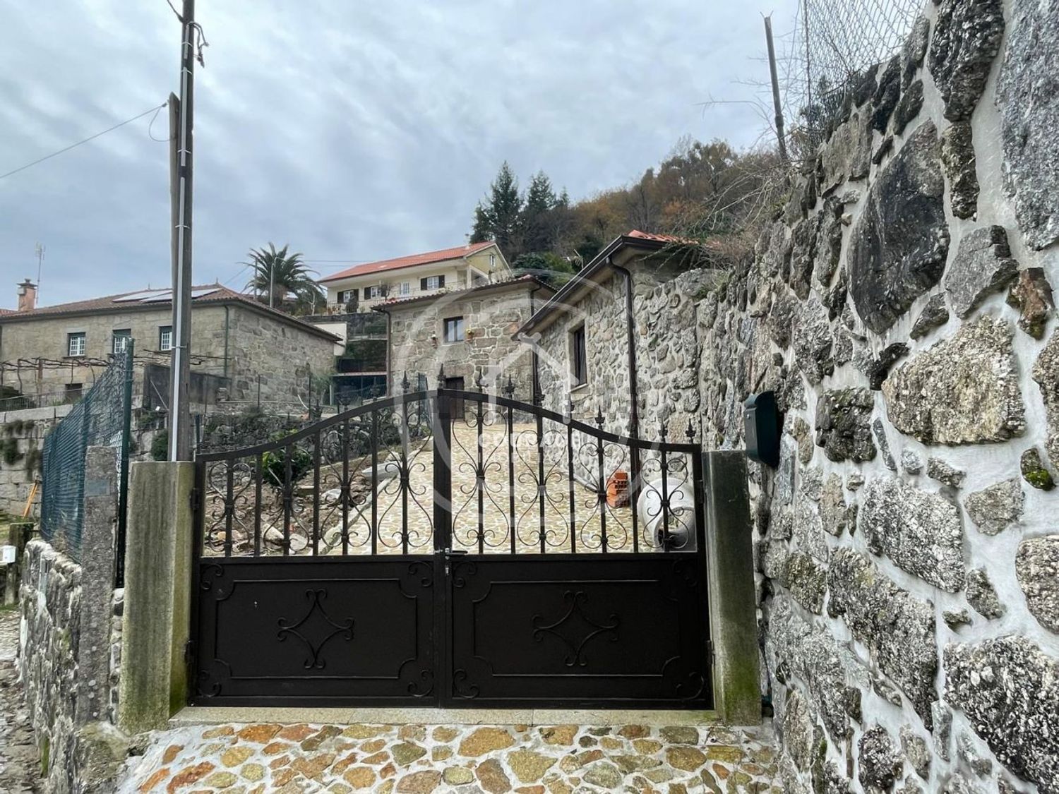 小楼房或独栋别墅出售在 Labrujó - Rendufe - Vilar do Monte - 外立面