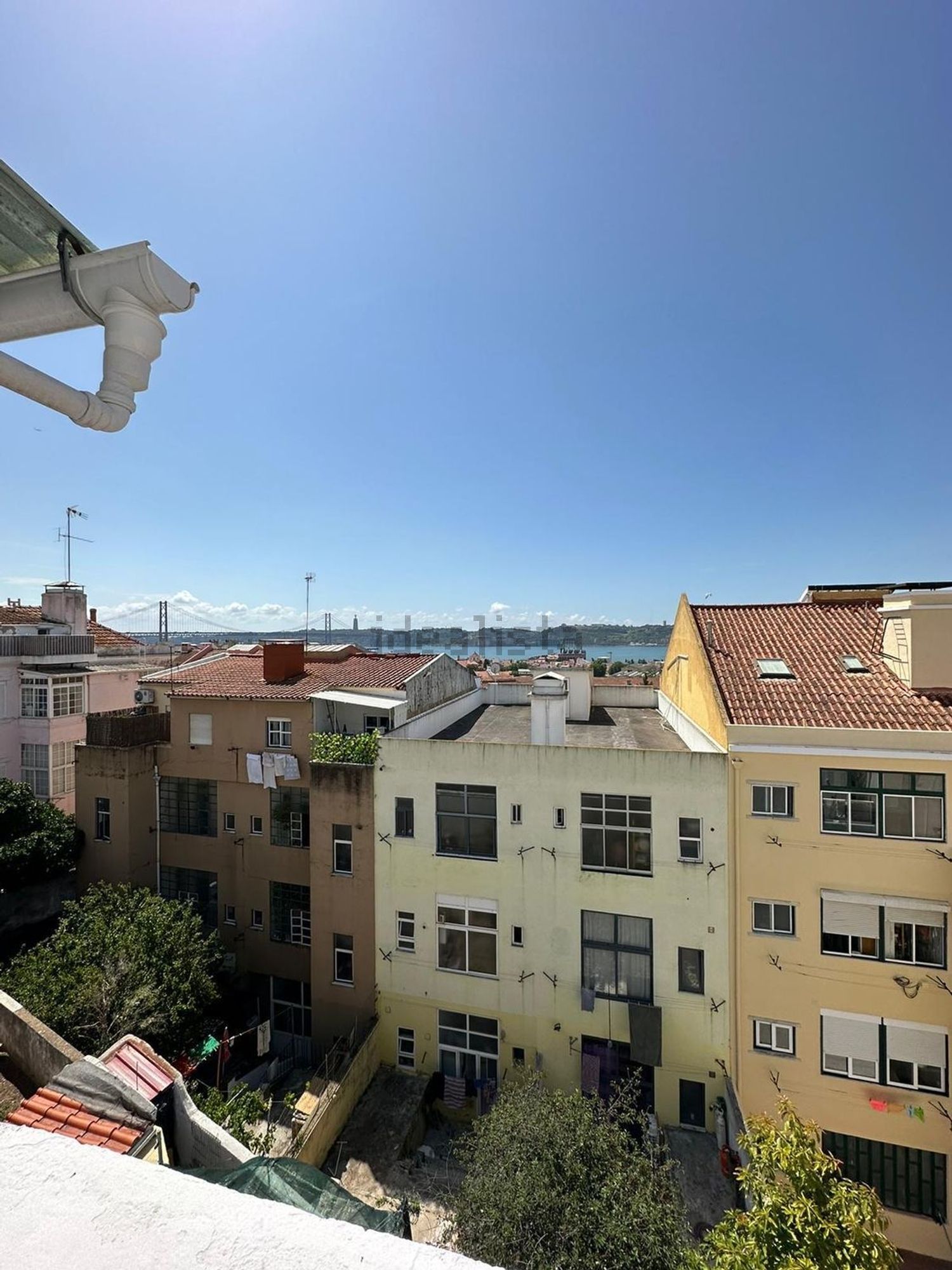 公寓 t2出售在Rua Coronel Pereira da Silva, 9 - 阳台
