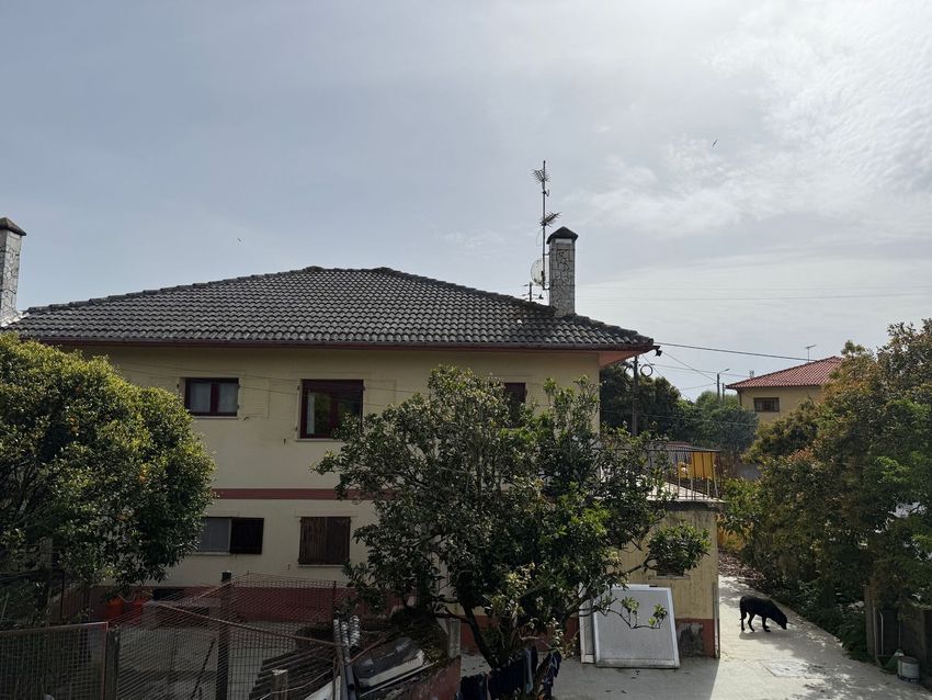 小楼房或独栋别墅出售在Avenida da Senhora ao Pé-da-Cruz s/n
