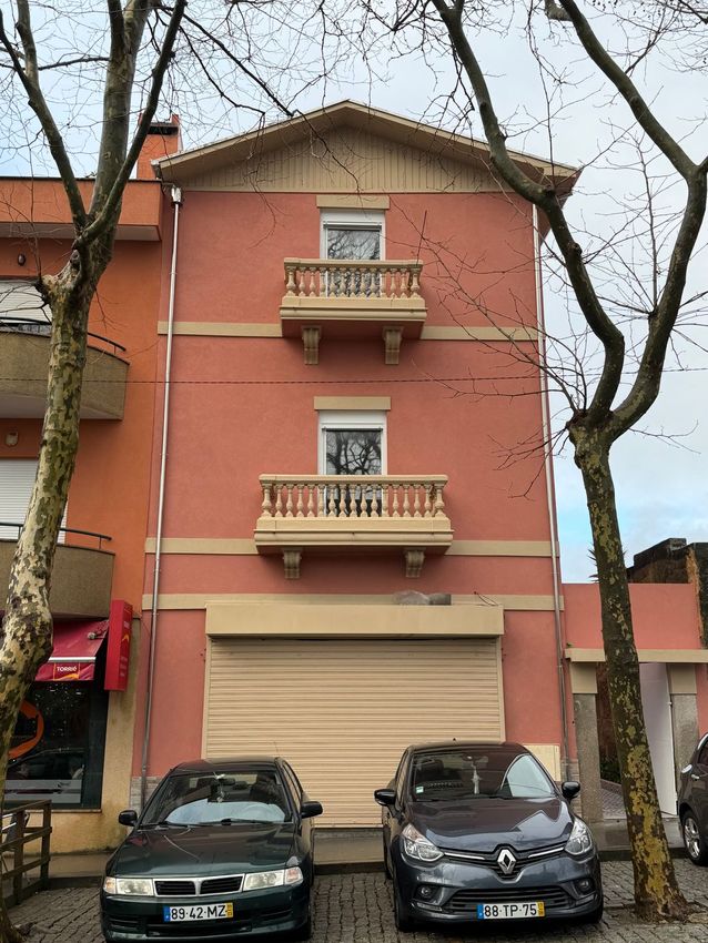 出租房间在Avenida Árvores, 55