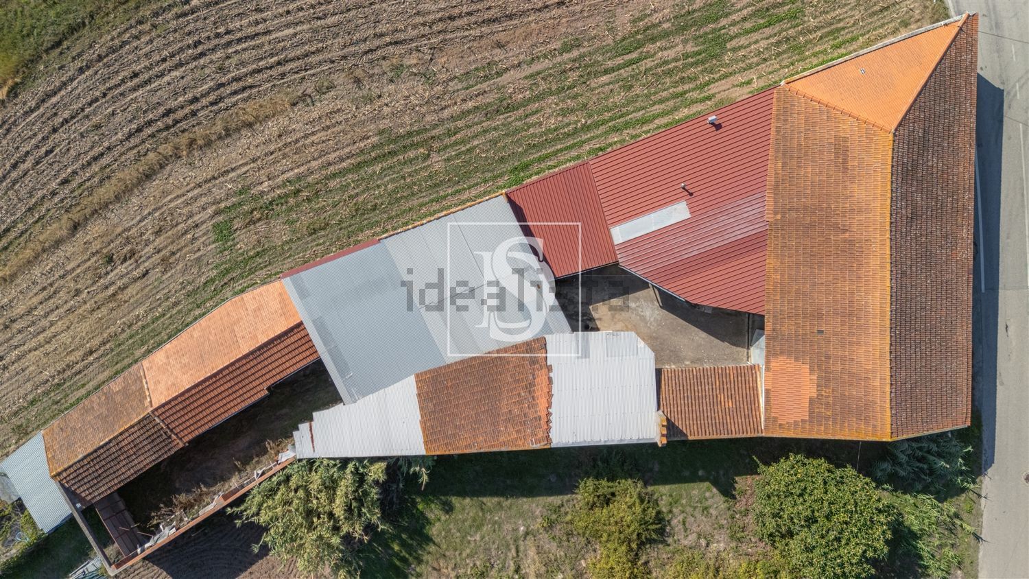 小楼房或独栋别墅出售在 Alqueidão - 平面图