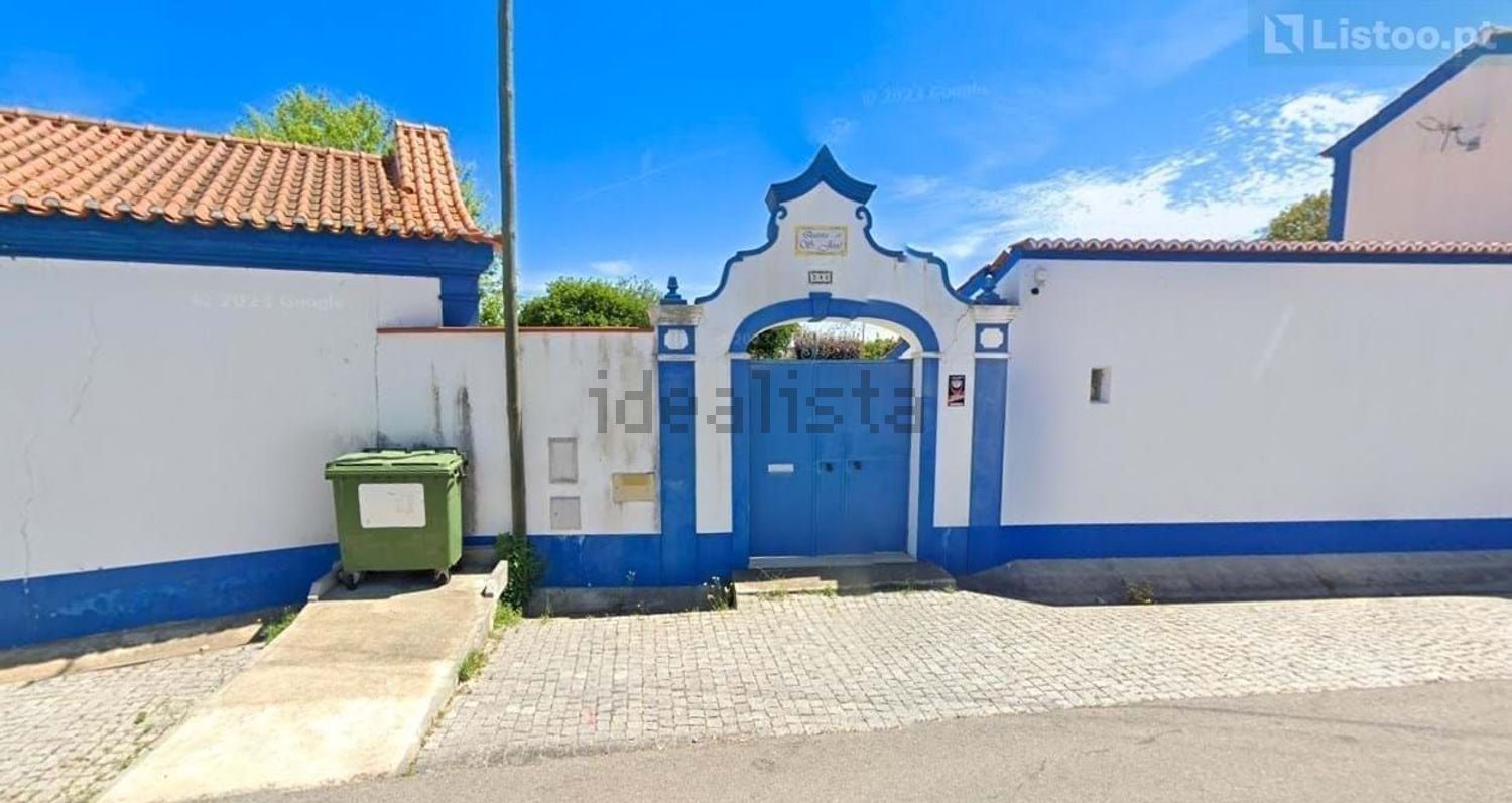 小楼房或别墅出售在Estrada do Cabrito - 外立面