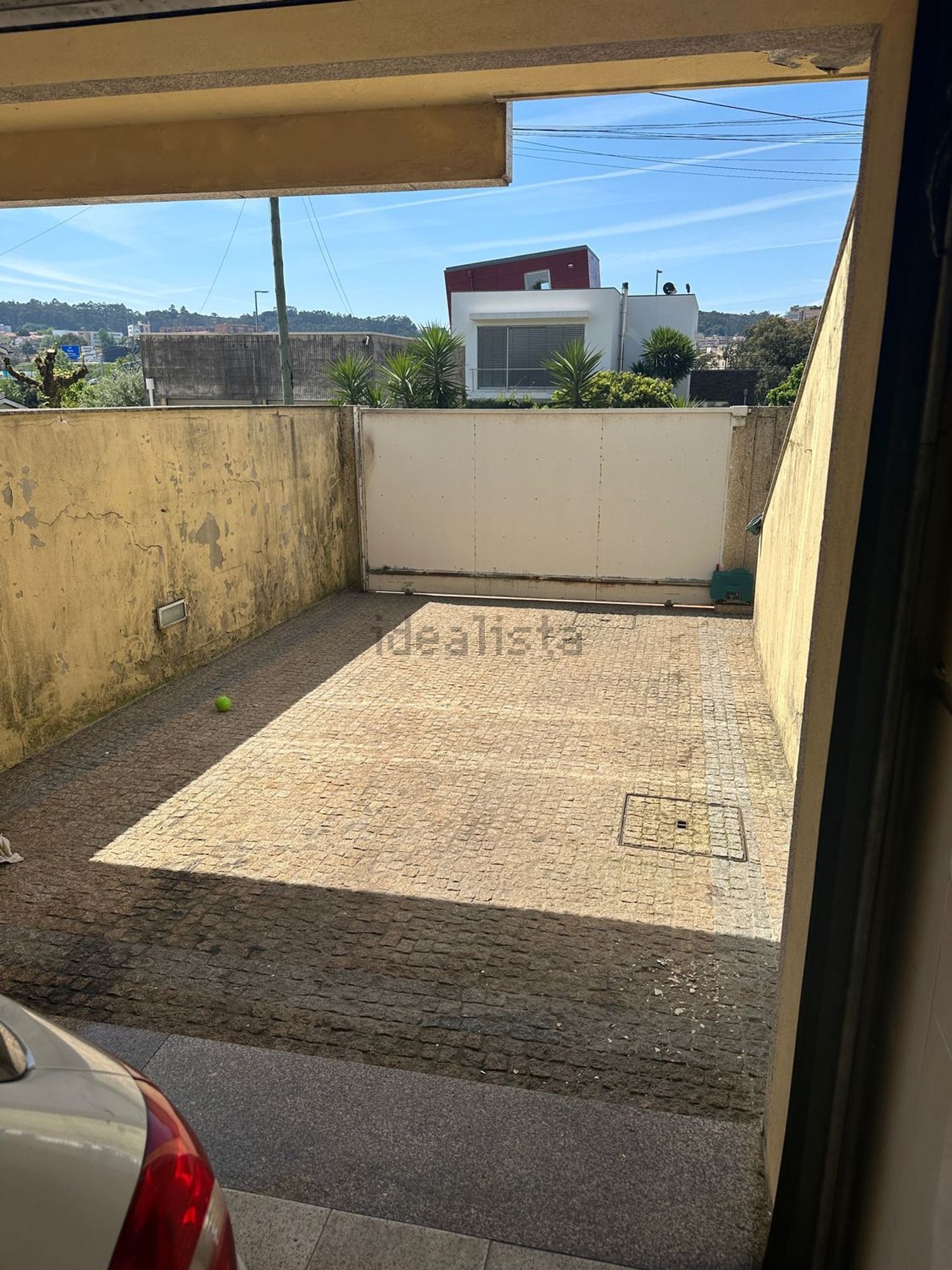 出租房间在Avenida Engenheiro Armando Magalhães, 144 - 阳台