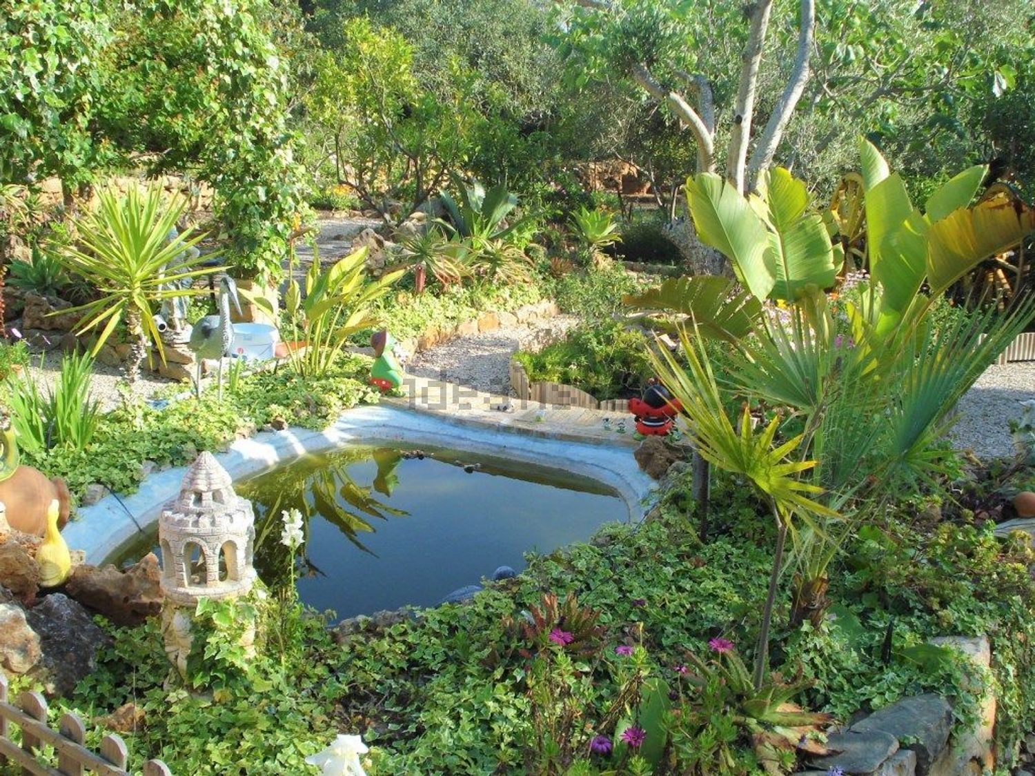 小楼房或独栋别墅出售在Travessa das Alcacarias - 花园