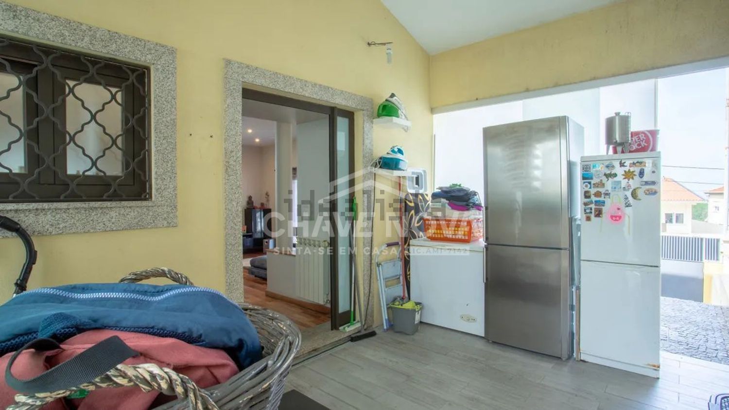 小楼房或独栋别墅出售在Rua Santa Marinha - 照片