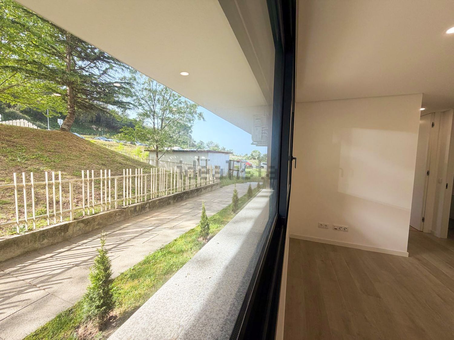 公寓 t1出售在Rua Cidade Nova, 625 - 阳台