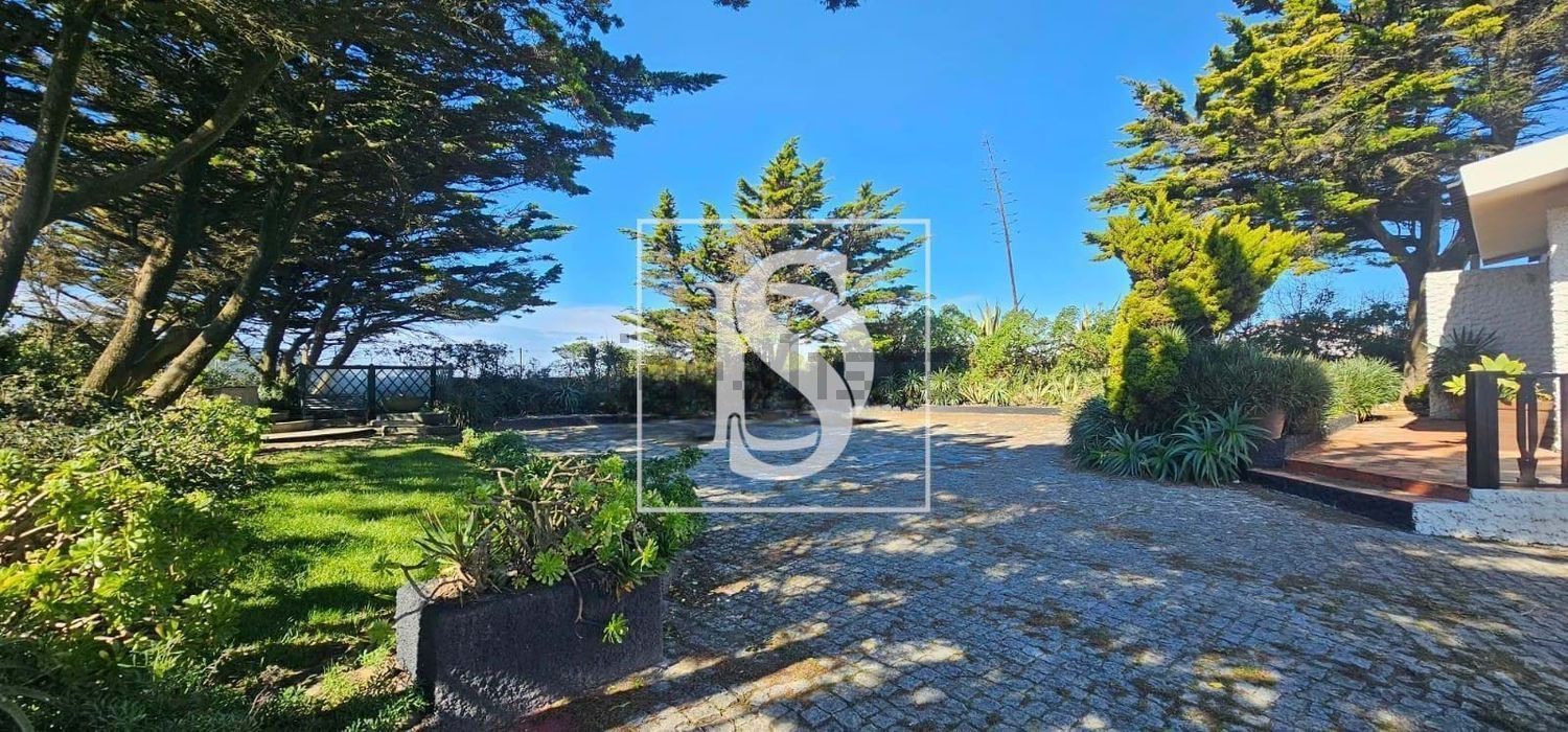 小楼房或独栋别墅出售在 Castelo do Neiva - 花园