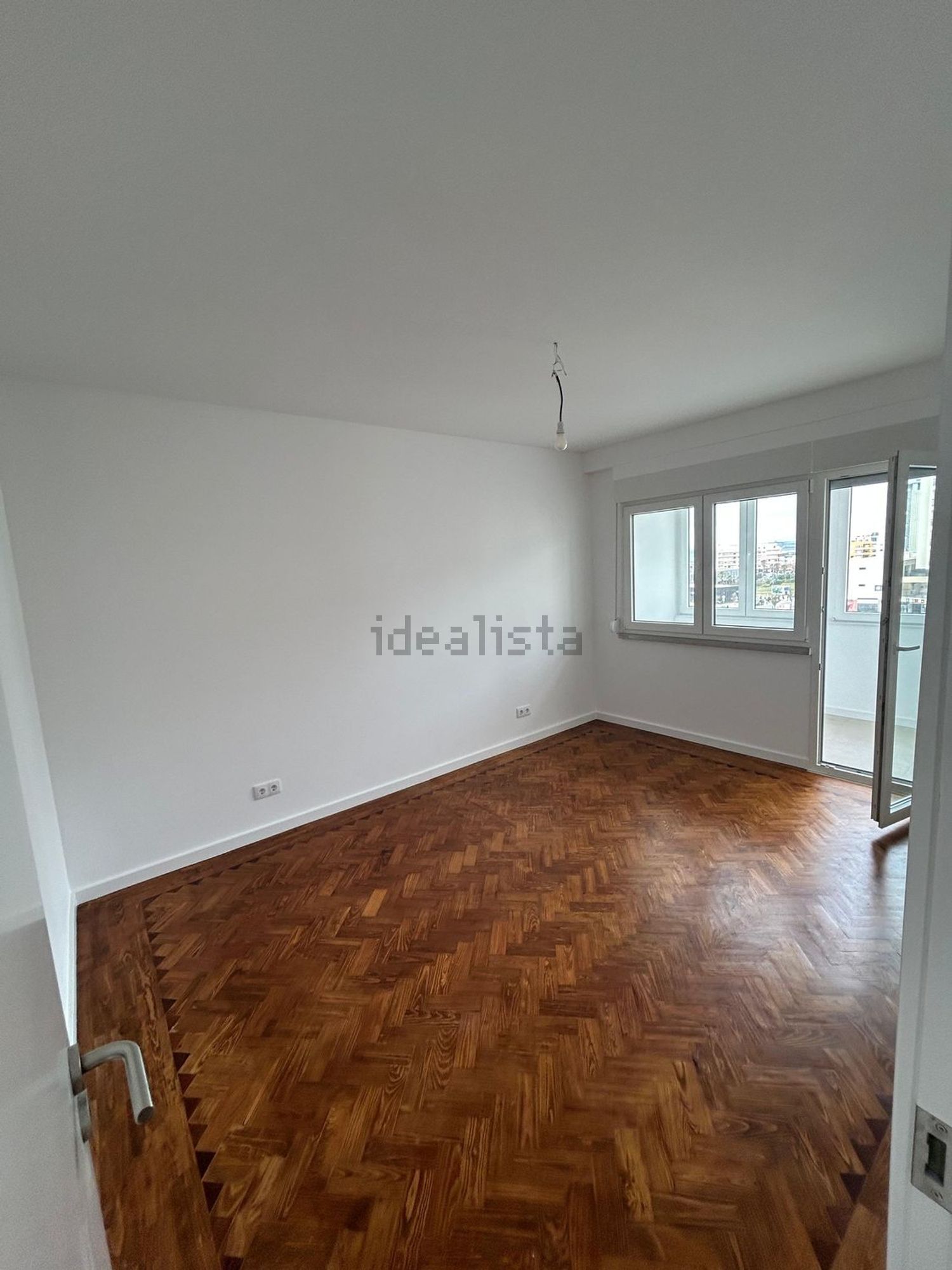 出租公寓 t3在Avenida 25 de Abril, 51 - 居住