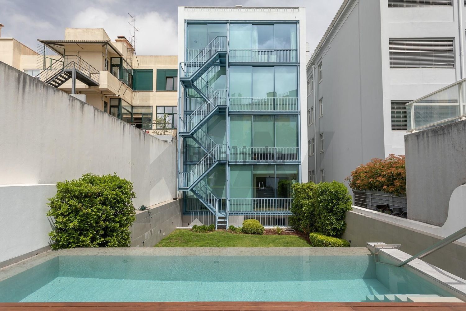 复式公寓出售在 Bairro Azul - Parque Eduardo VII - 外立面