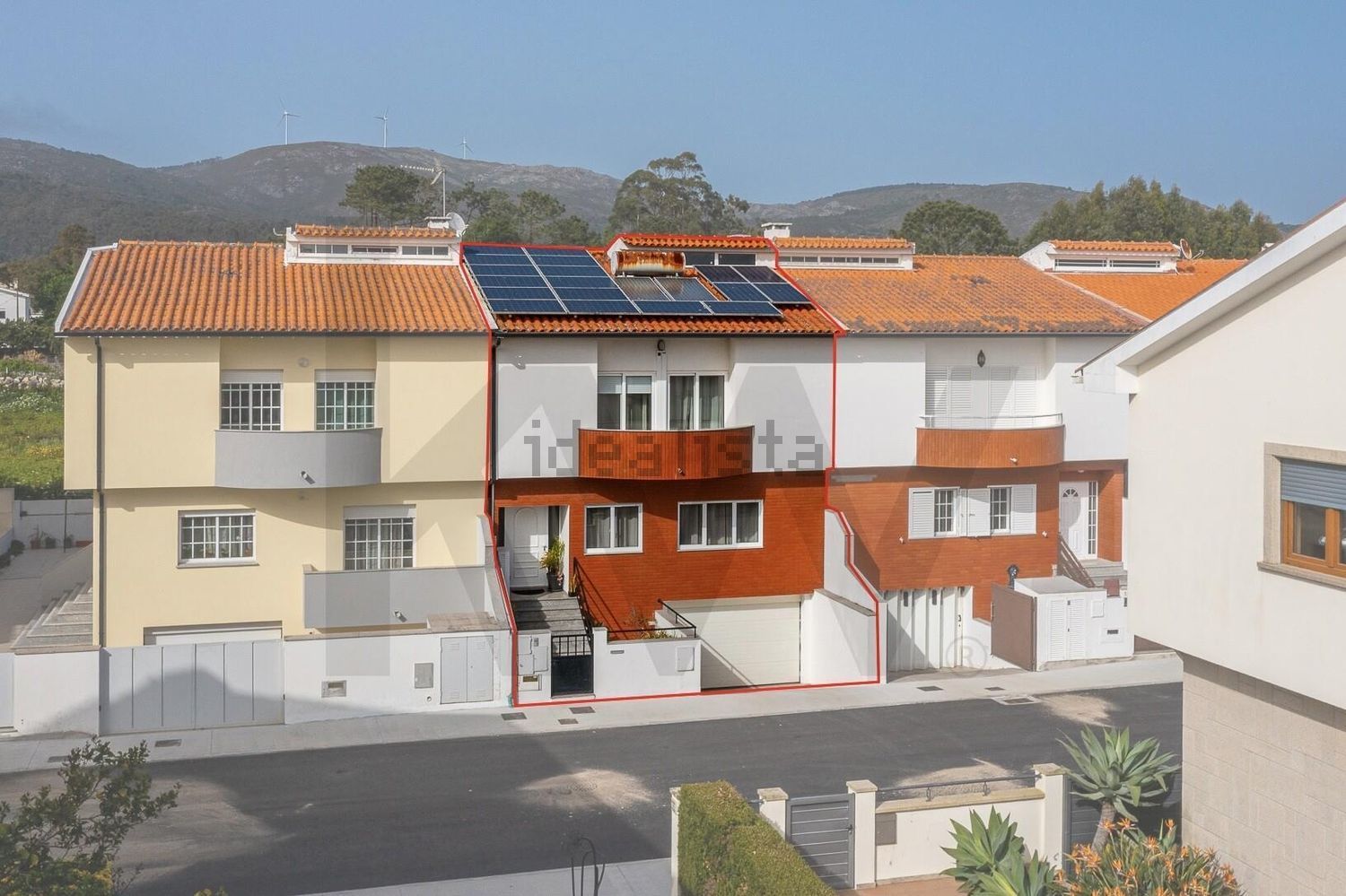 小楼房或别墅出售在 Vila Praia de Âncora - 外立面