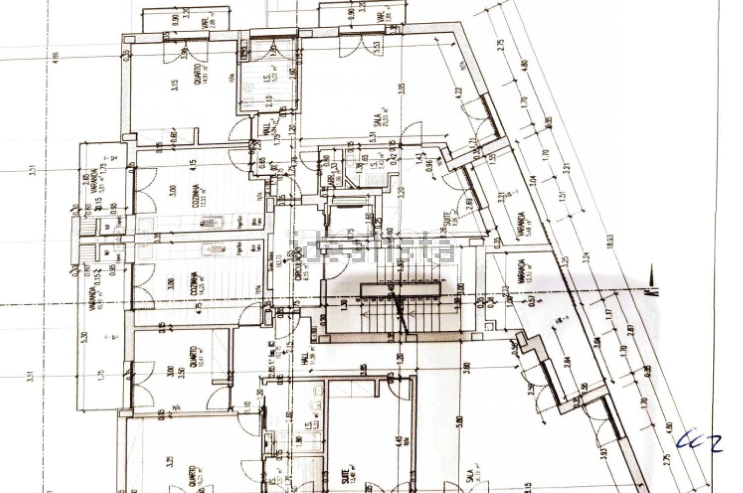 公寓 t2出售在Avenida Padre António Pereira de Almeida s/n - 平面图